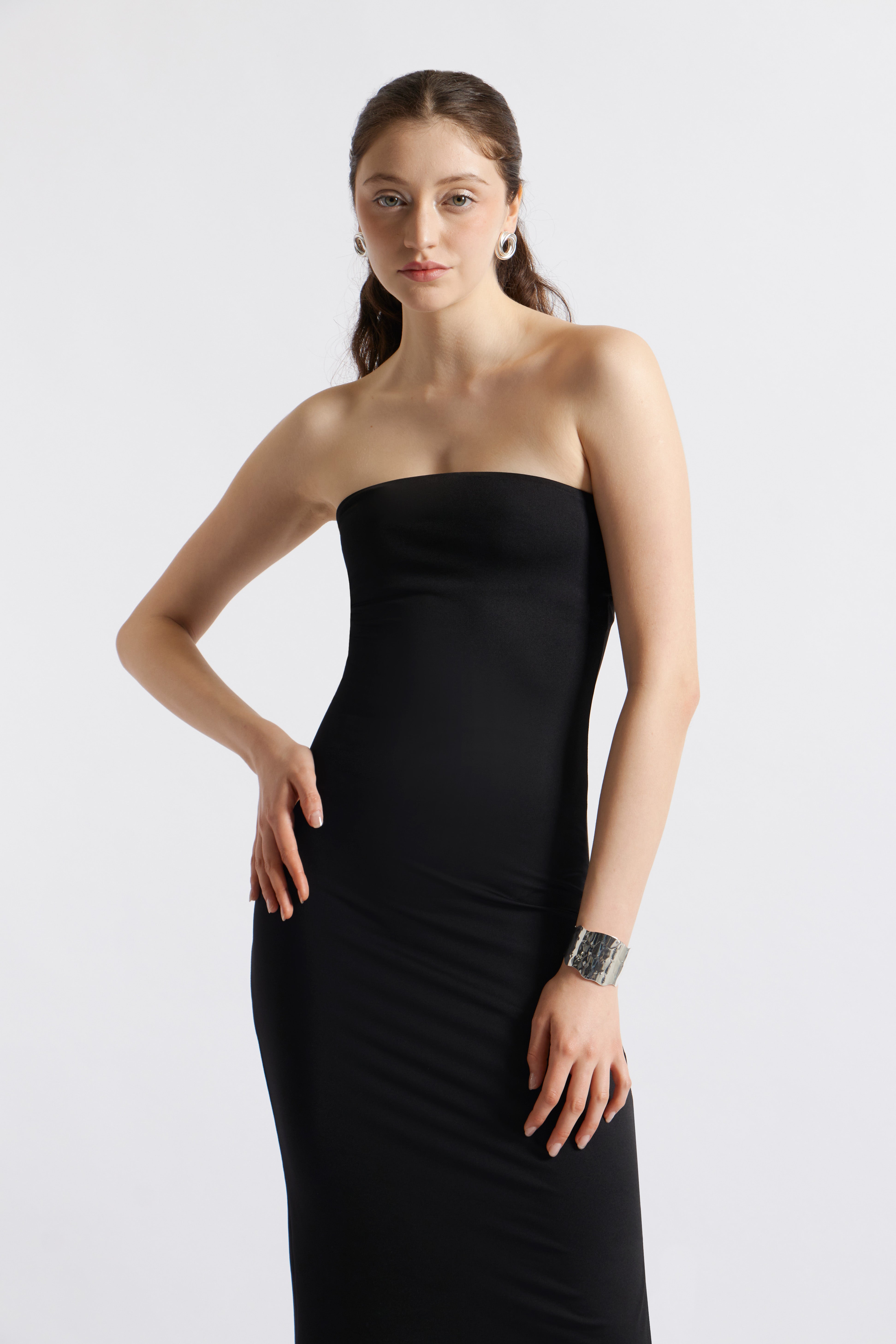 Vestido Recto Strapless - Negro