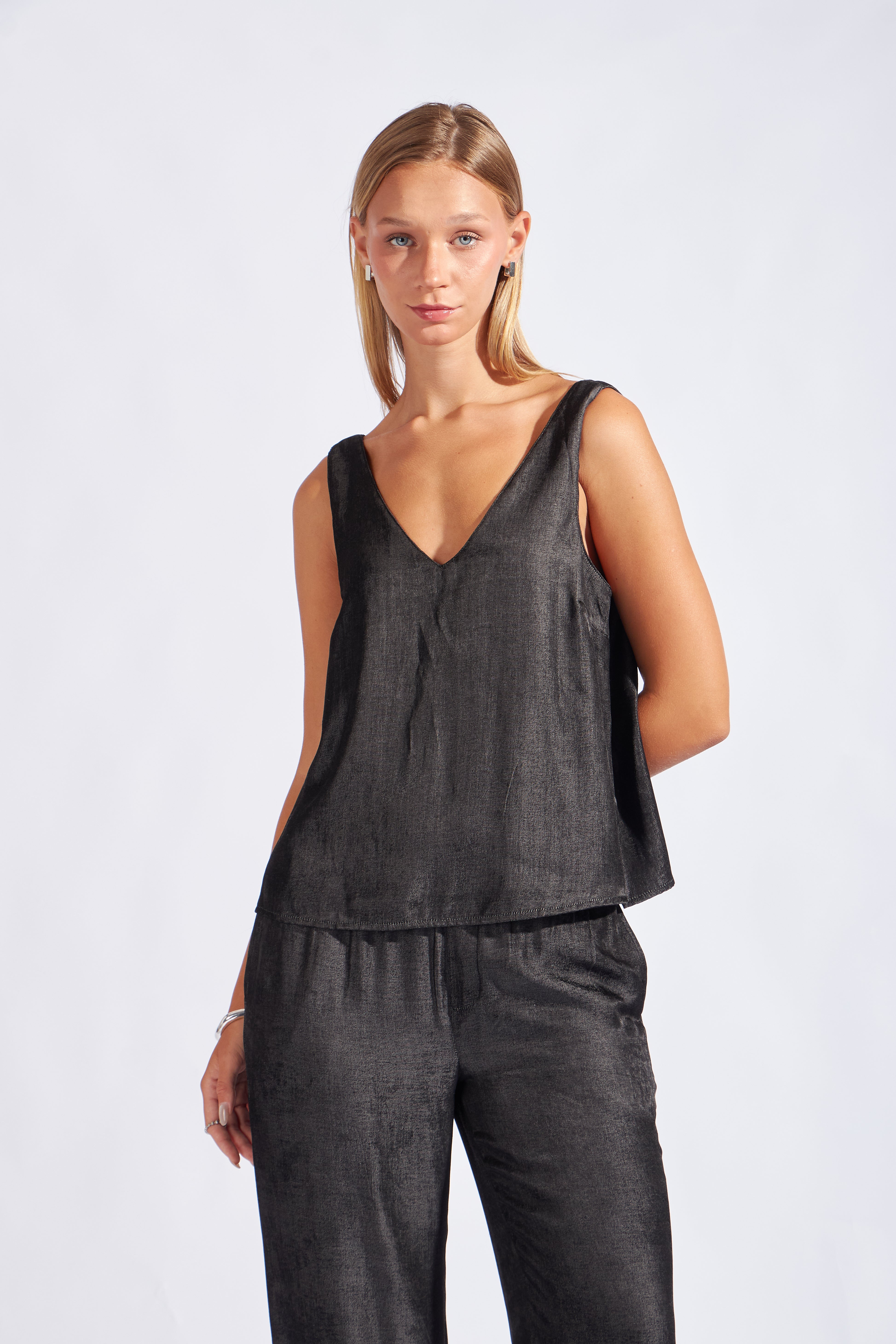 Blusa sin Mangas - Negro