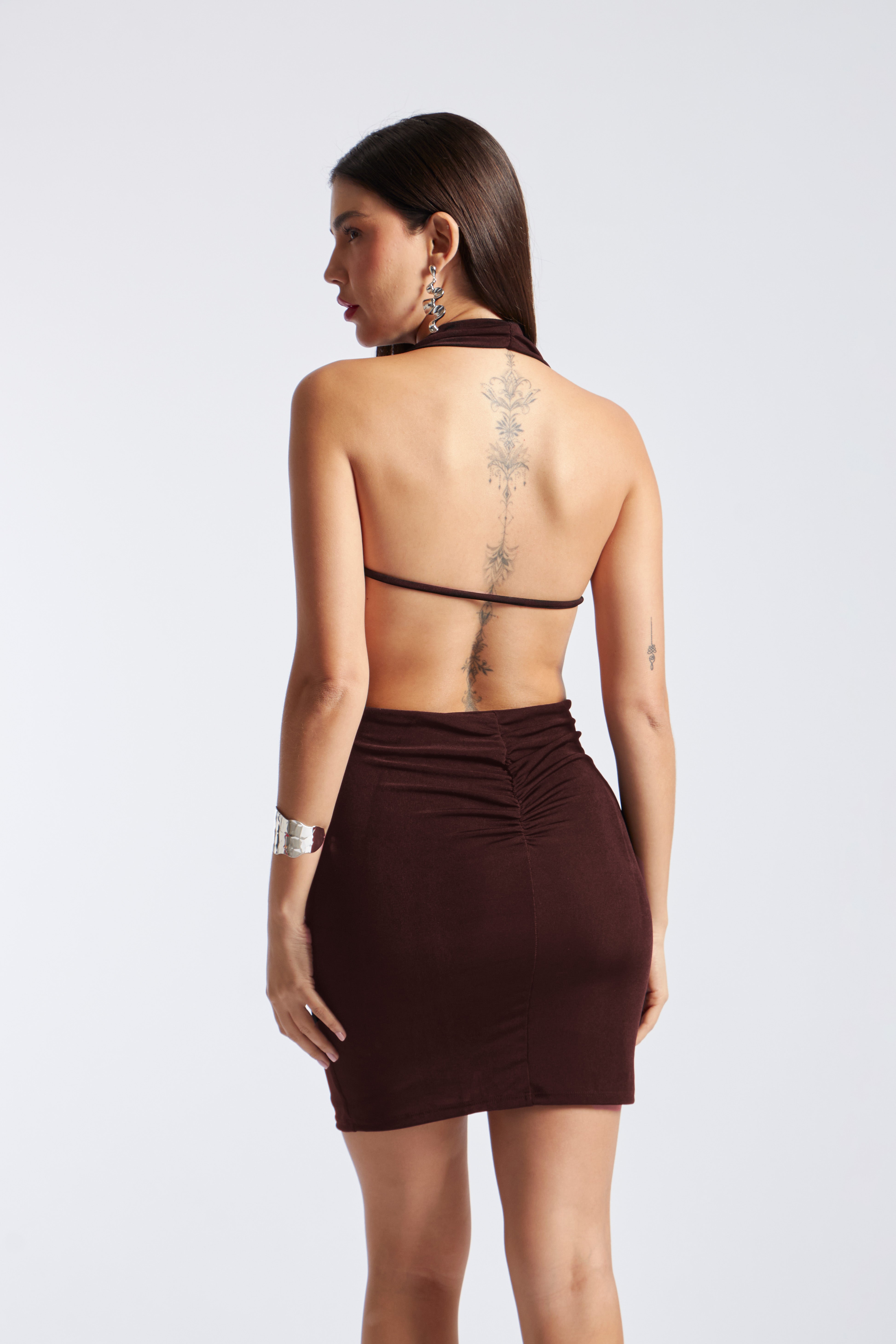 Vestido Corto Cuello Halter - Marrón