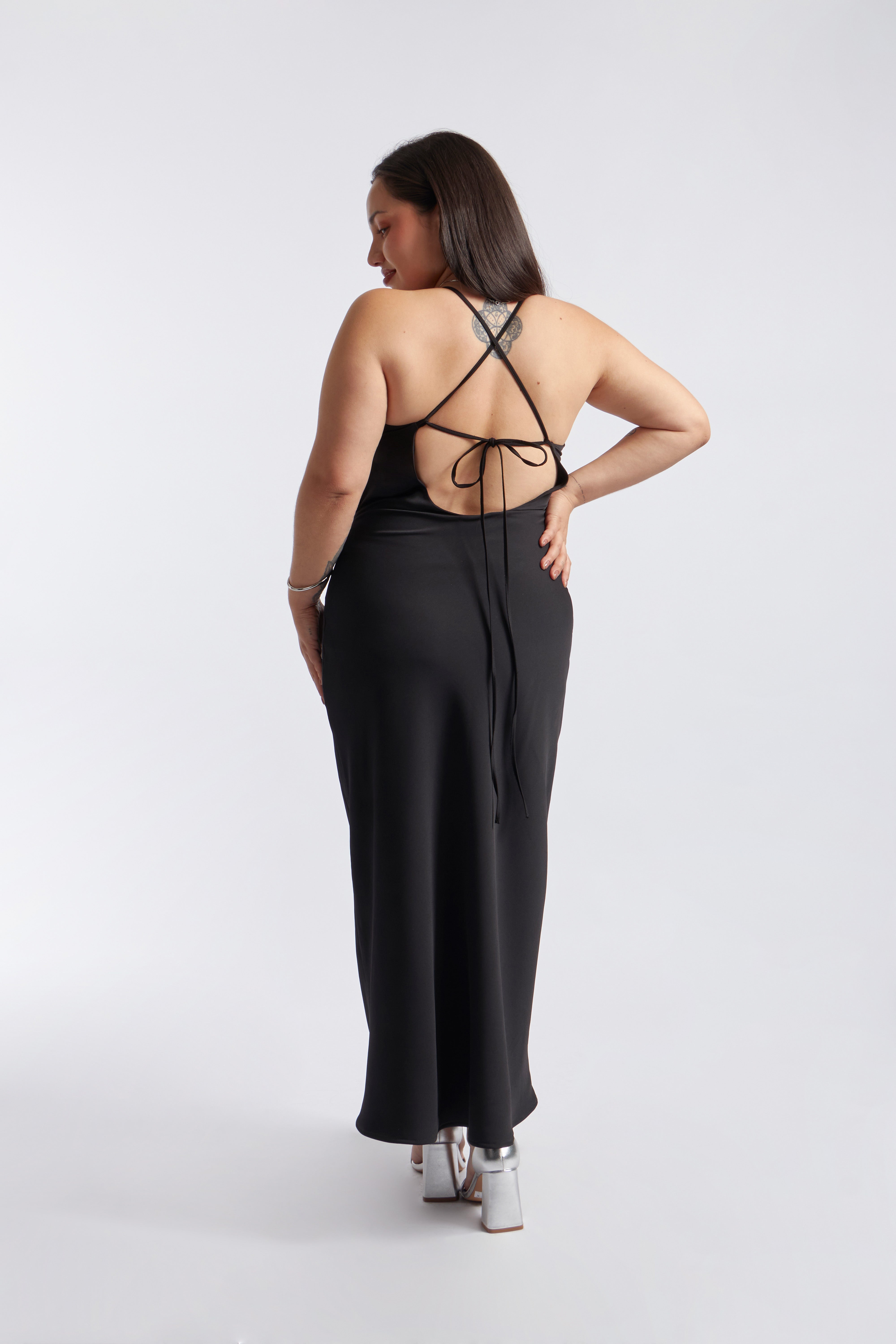 Vestido Satinado Lencero - Negro