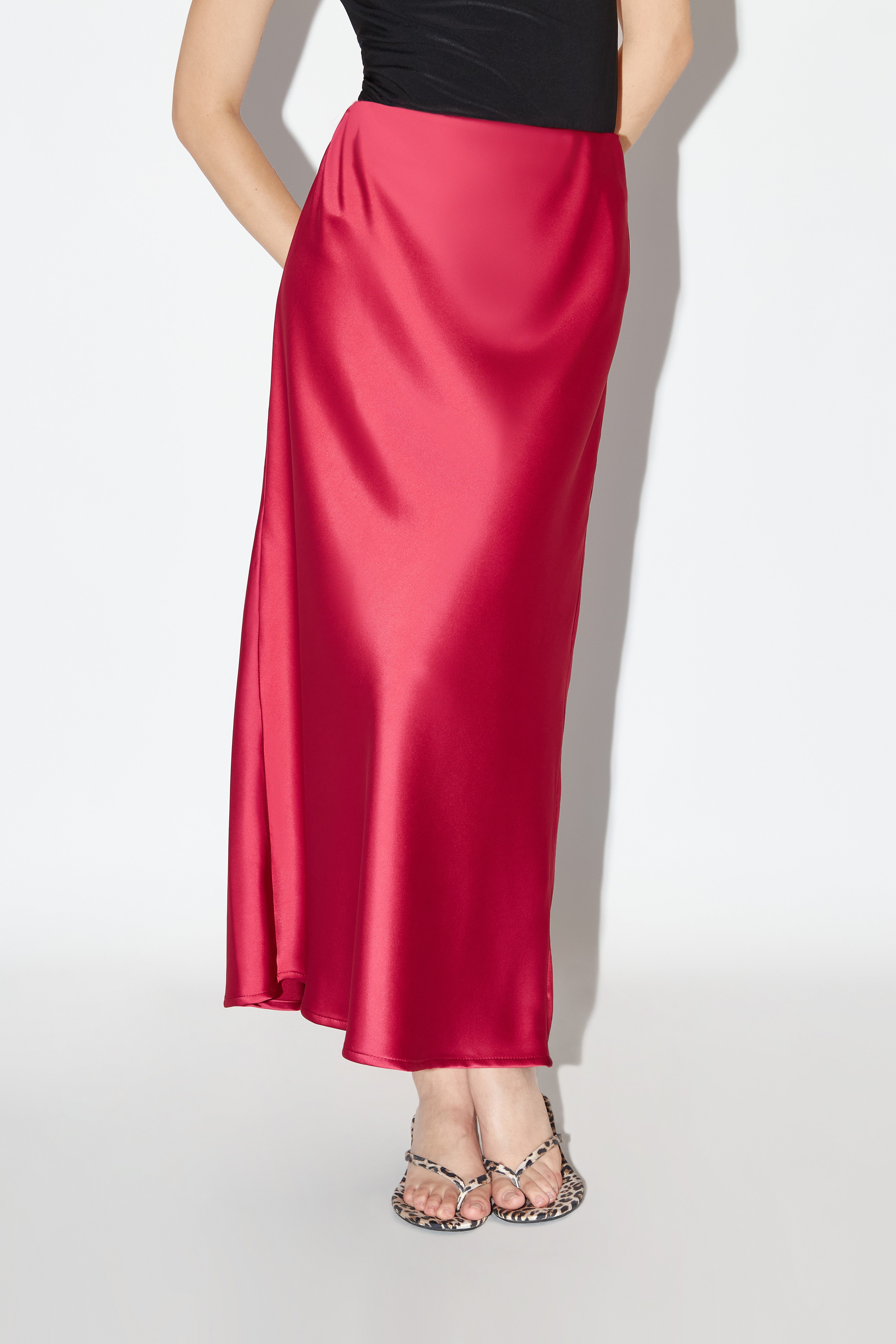 Falda Midi Satin - Guinda