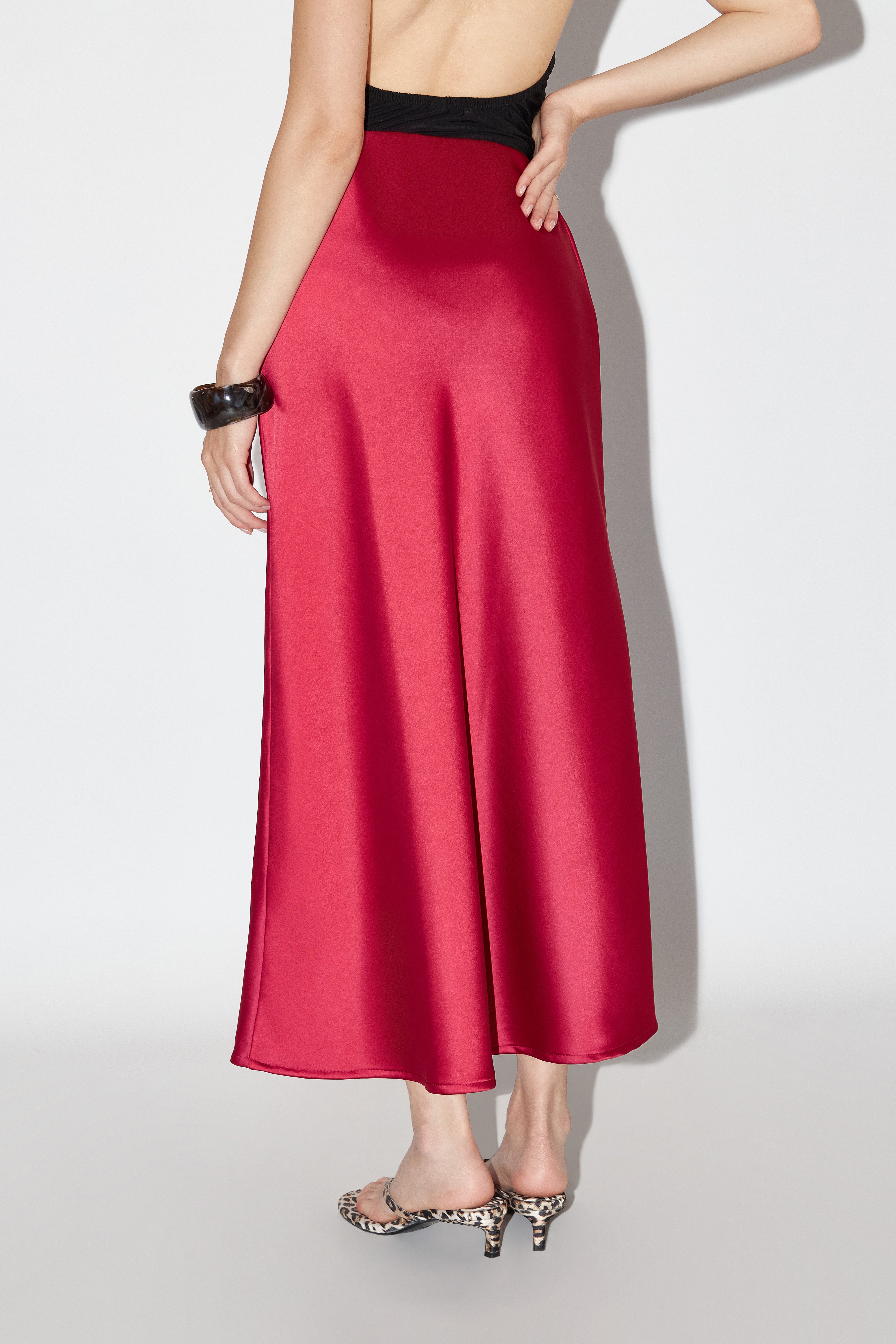 Falda Midi Satin - Guinda