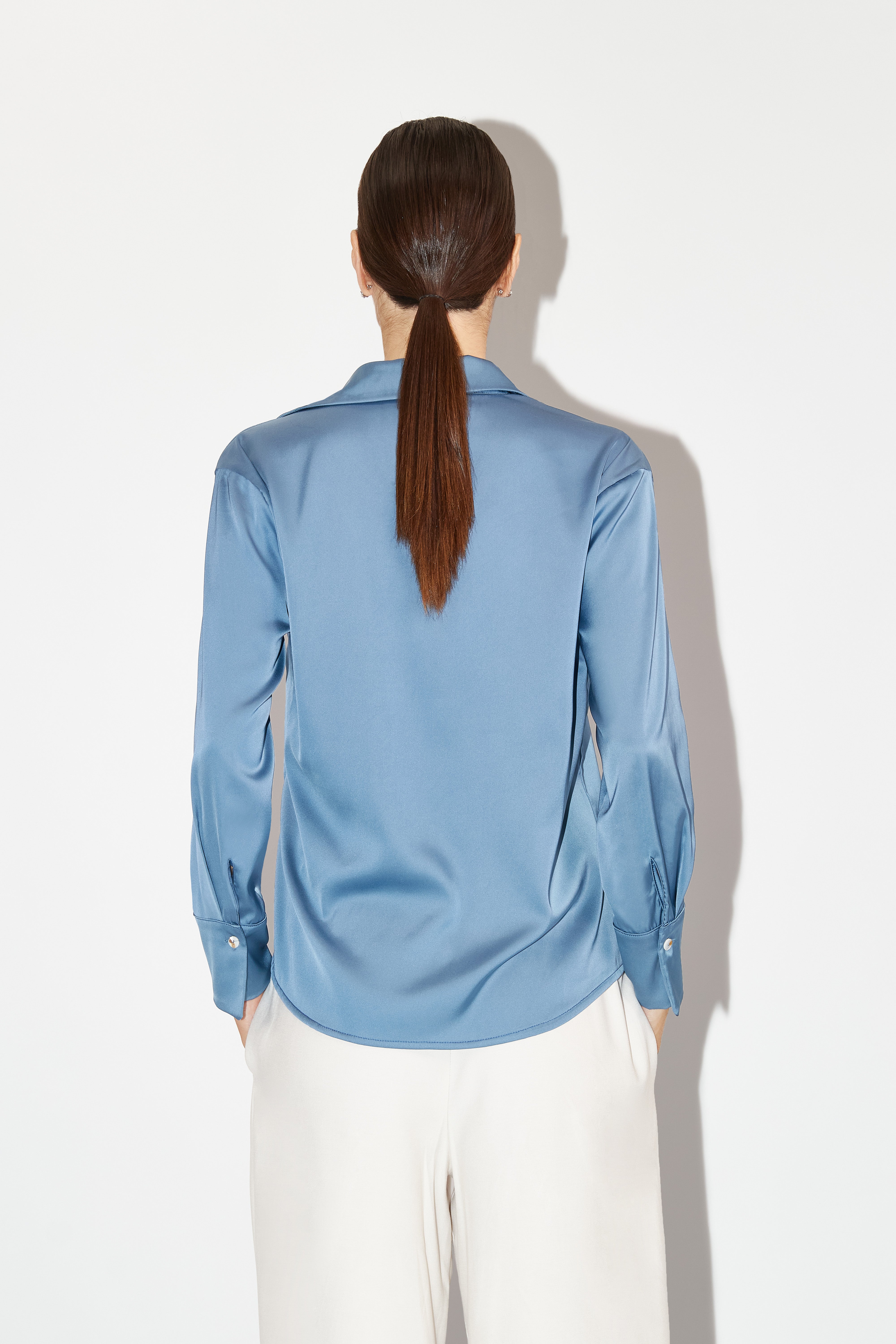 Blusa Básica Satinada - Acero