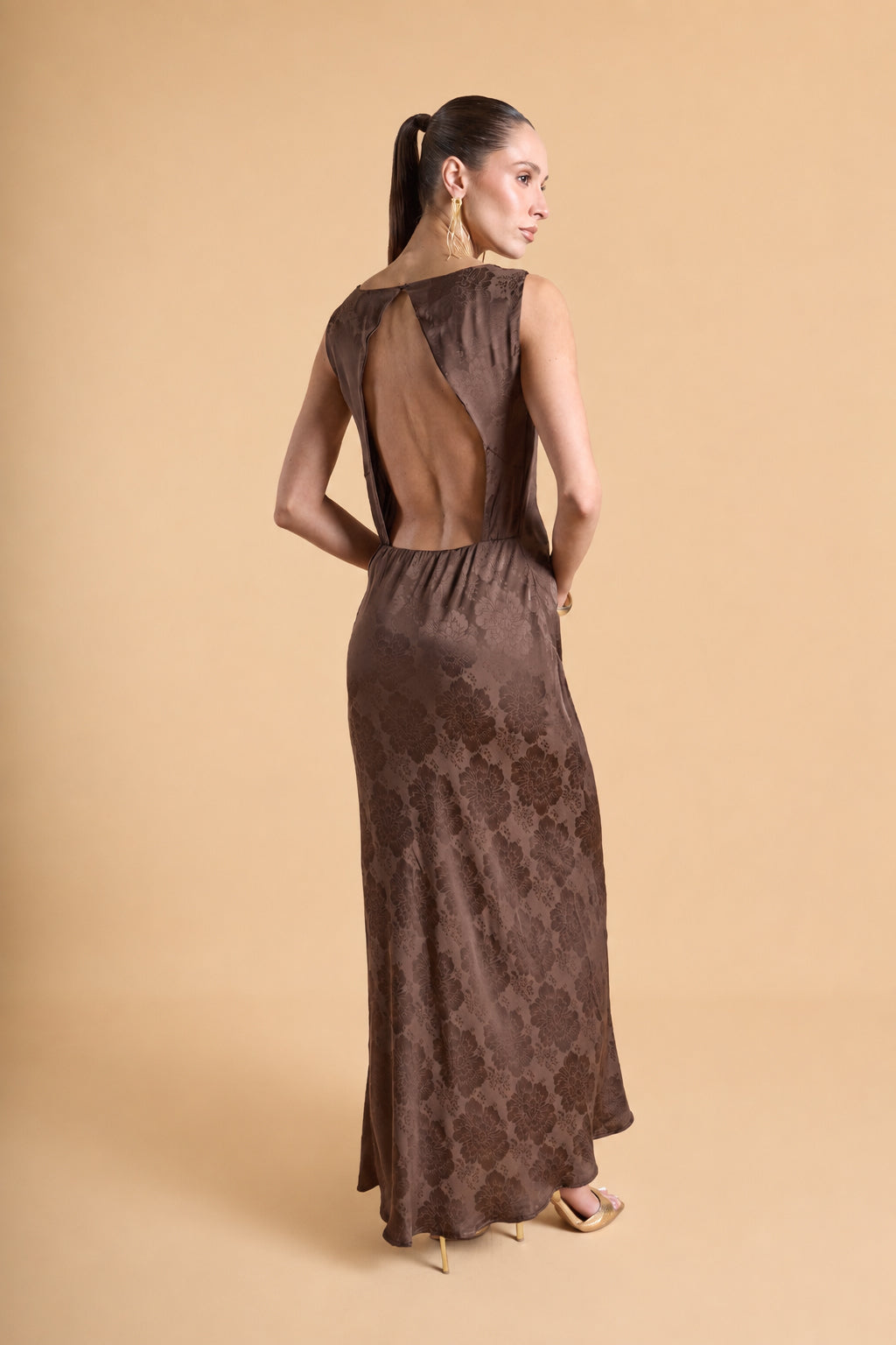 Vestido Satinado Flores - Chocolate
