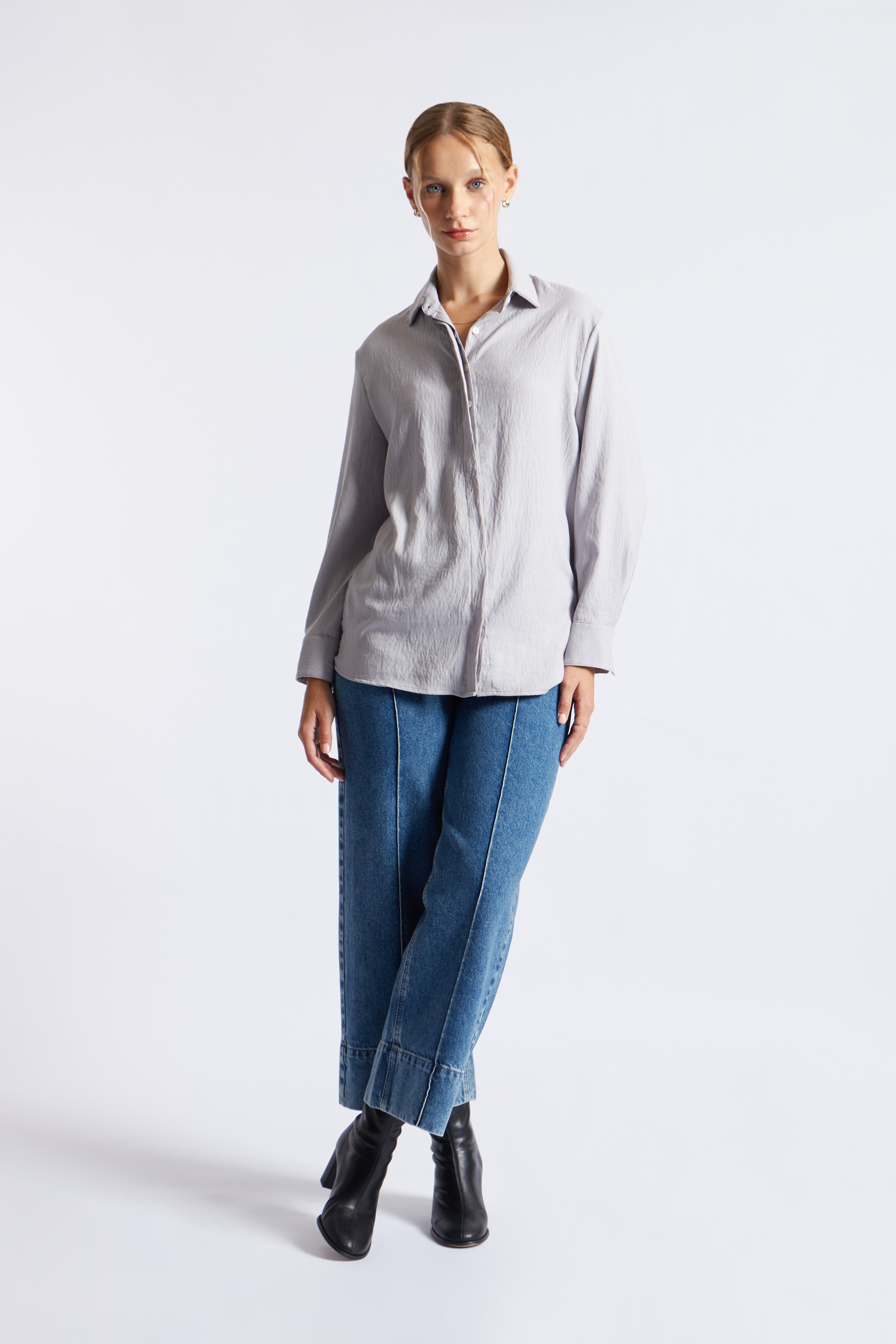 Camisa Fluida Básica - Gris Claro