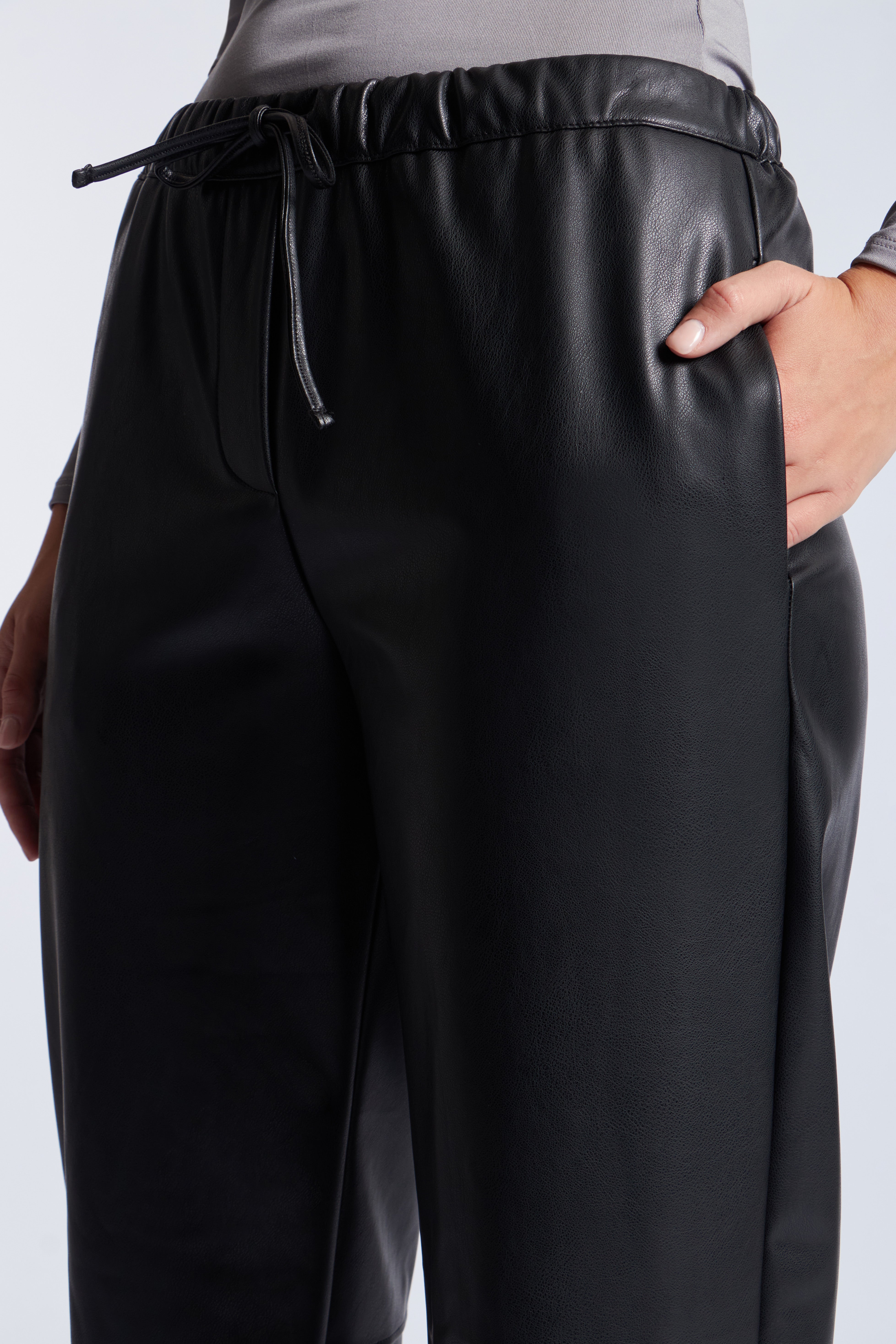 Pantalón Leather - Negro