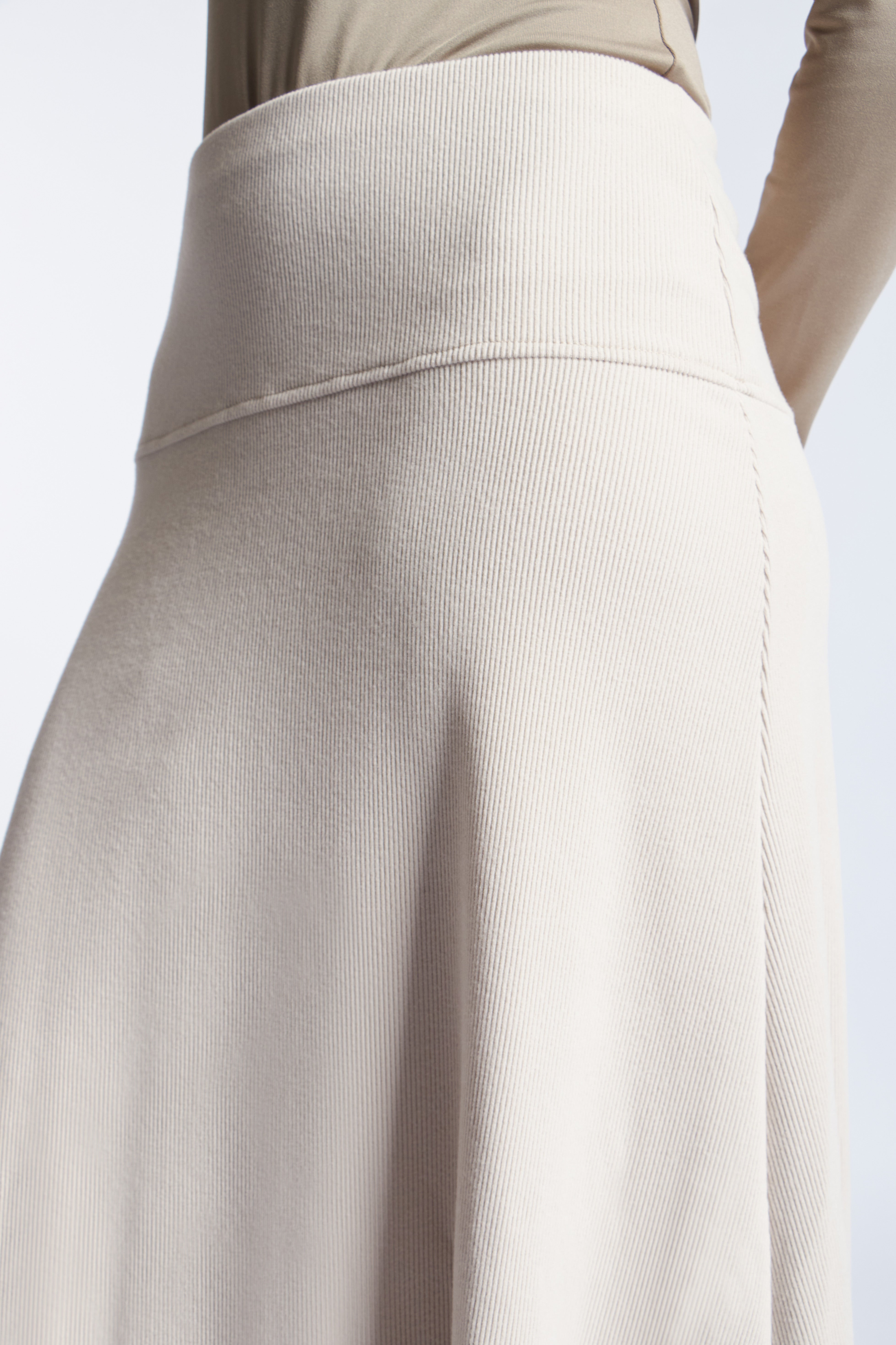 Falda Midi Pretina - Hueso