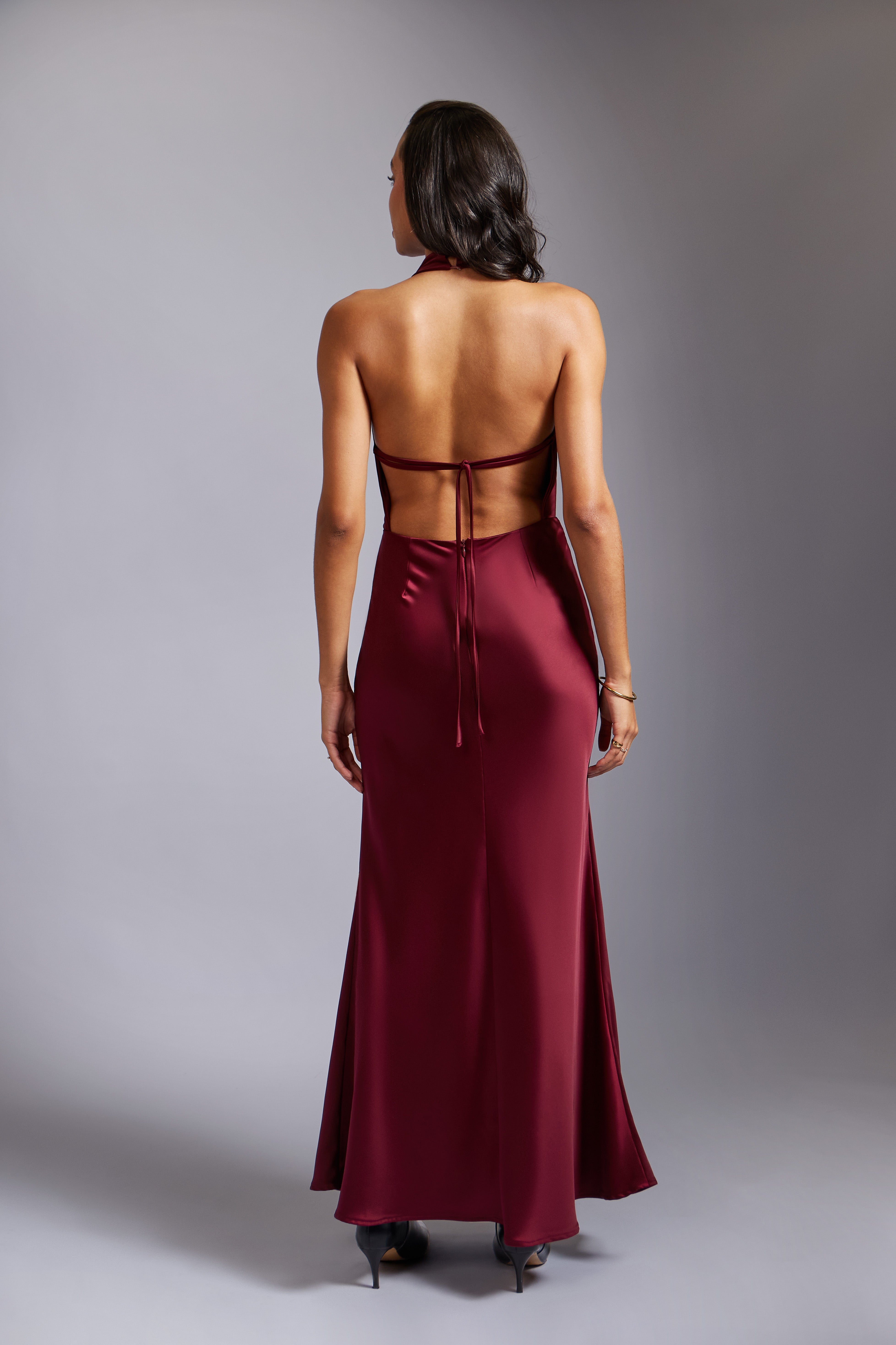 Vestido Halter Satinado - Vino