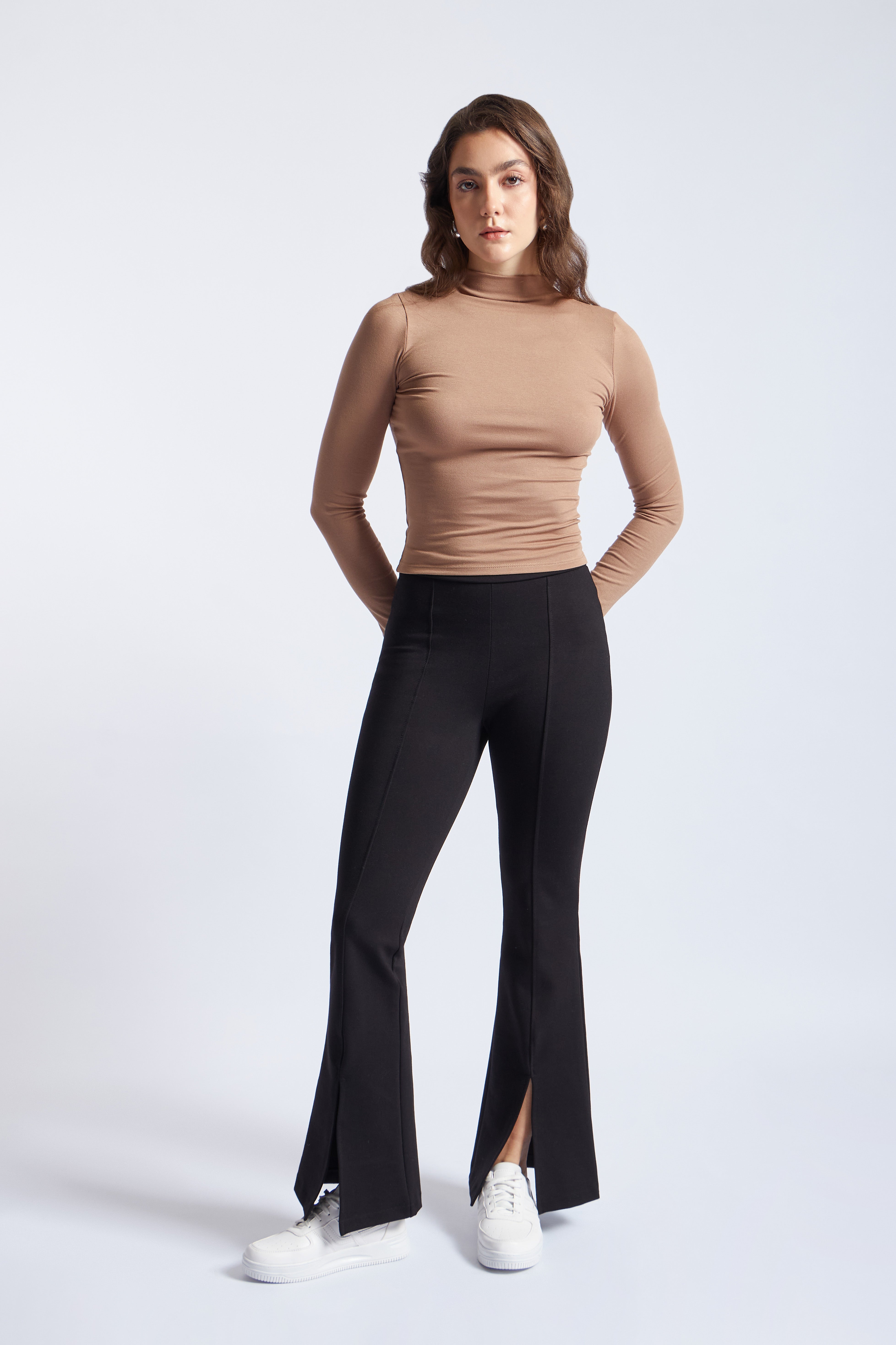 Camiseta Cuello Alto - Cocoa