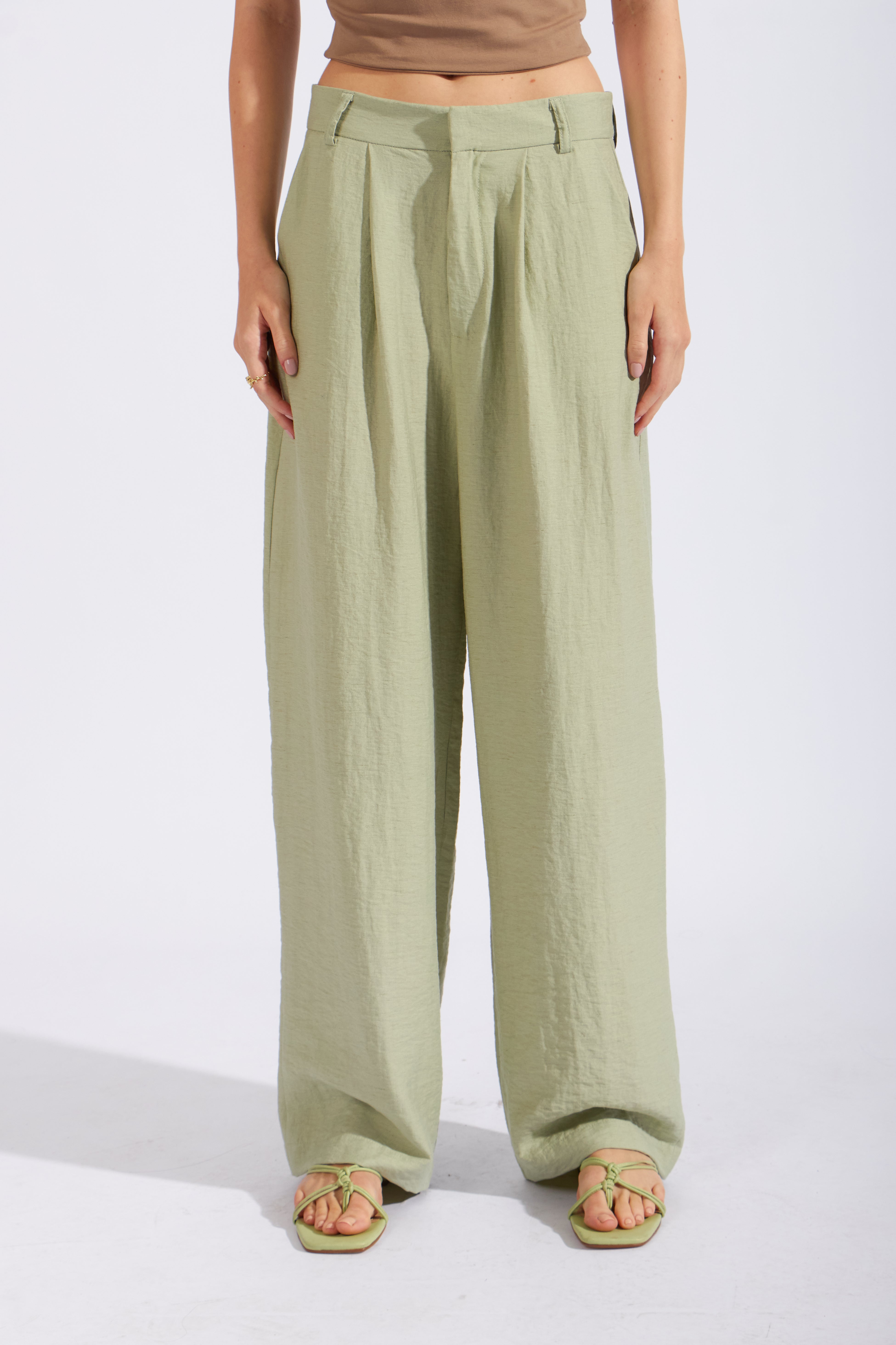 Pantalón Rústico Pliegues - Pistacho