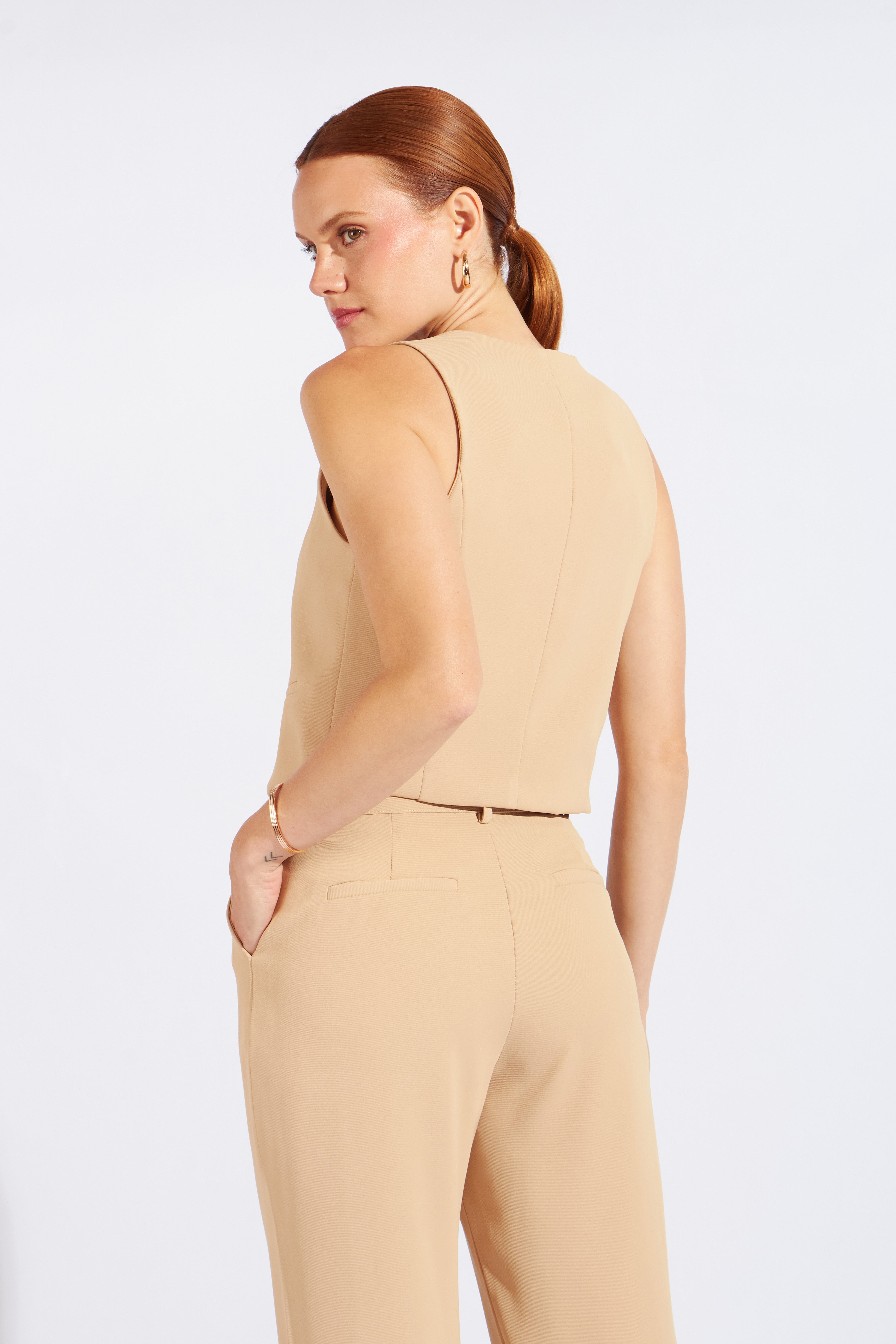 Chaleco Estructura Cropped - Beige