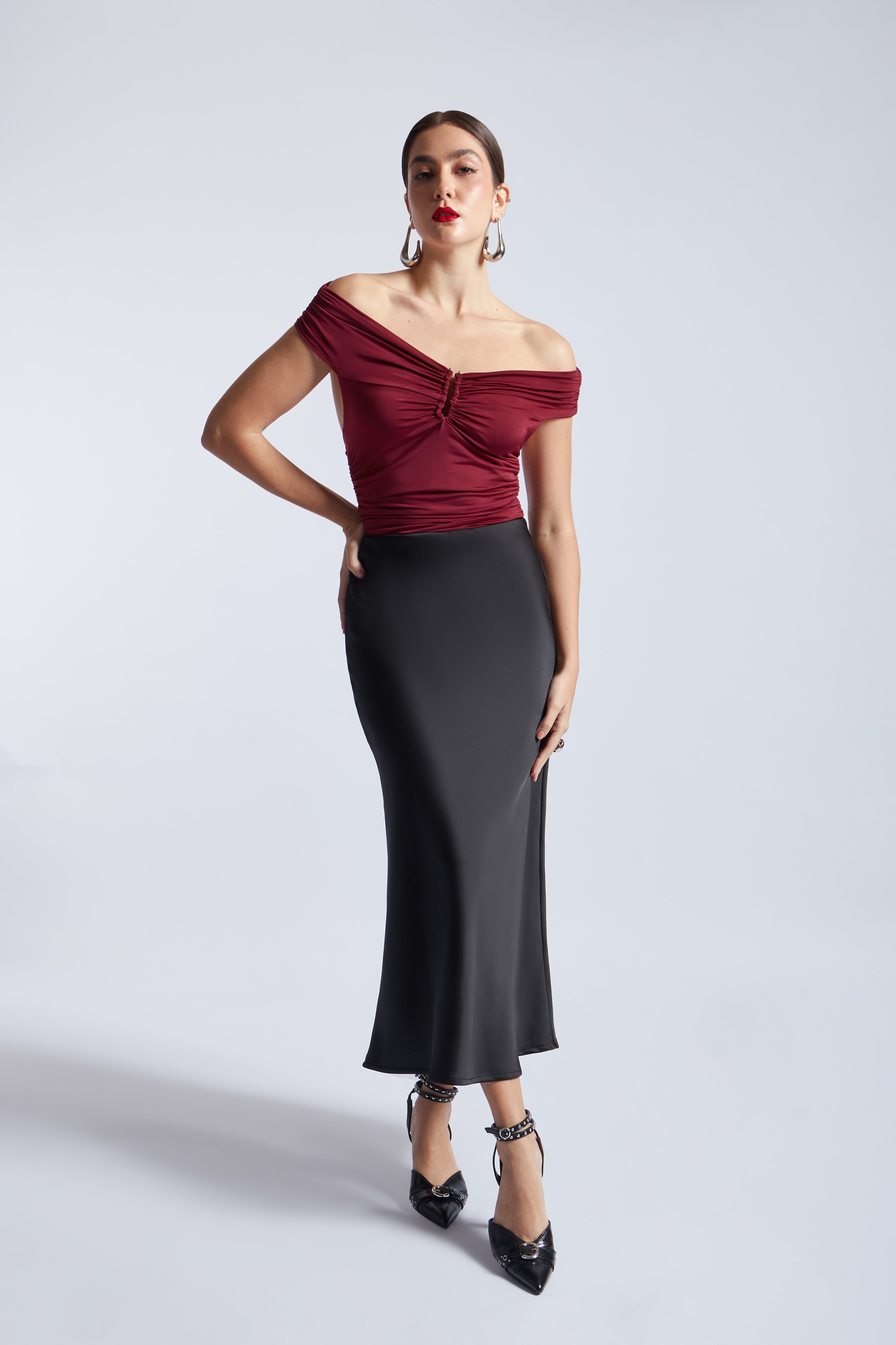 Body Off Shoulder Drapeado con Adorno - Borgoña