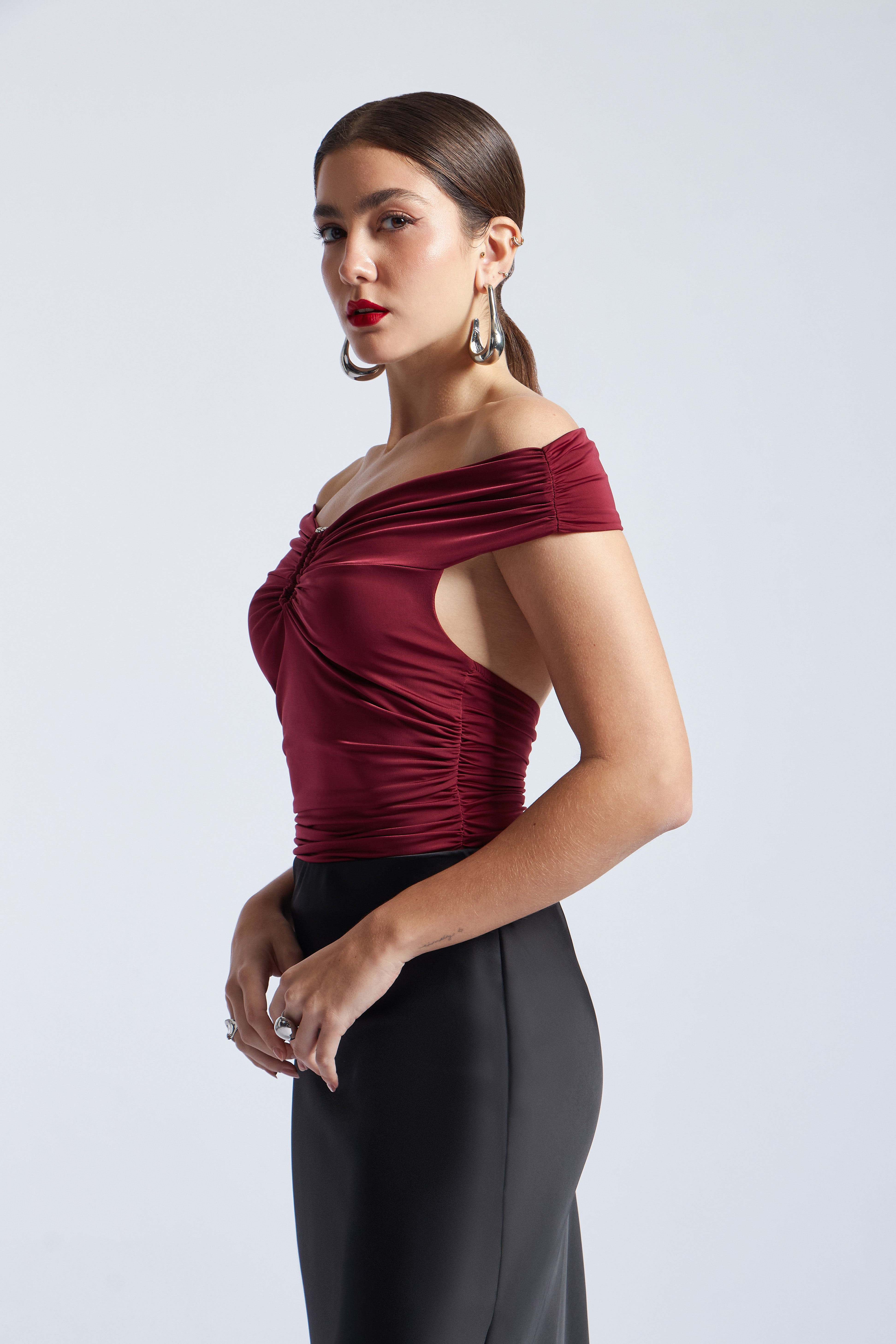 Body Off Shoulder Drapeado con Adorno - Borgoña