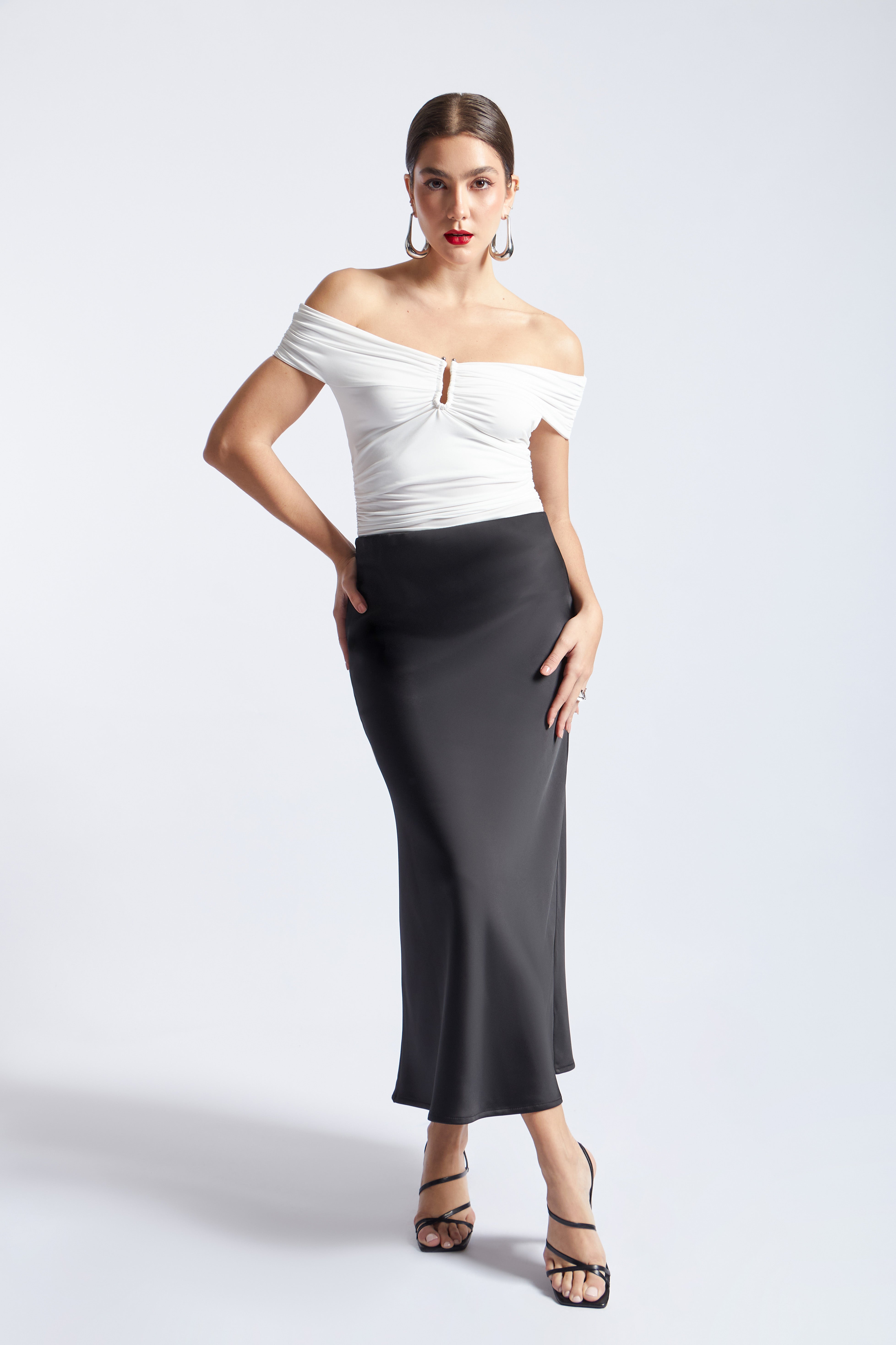 Body Off Shoulder Drapeado con Adorno - Perla