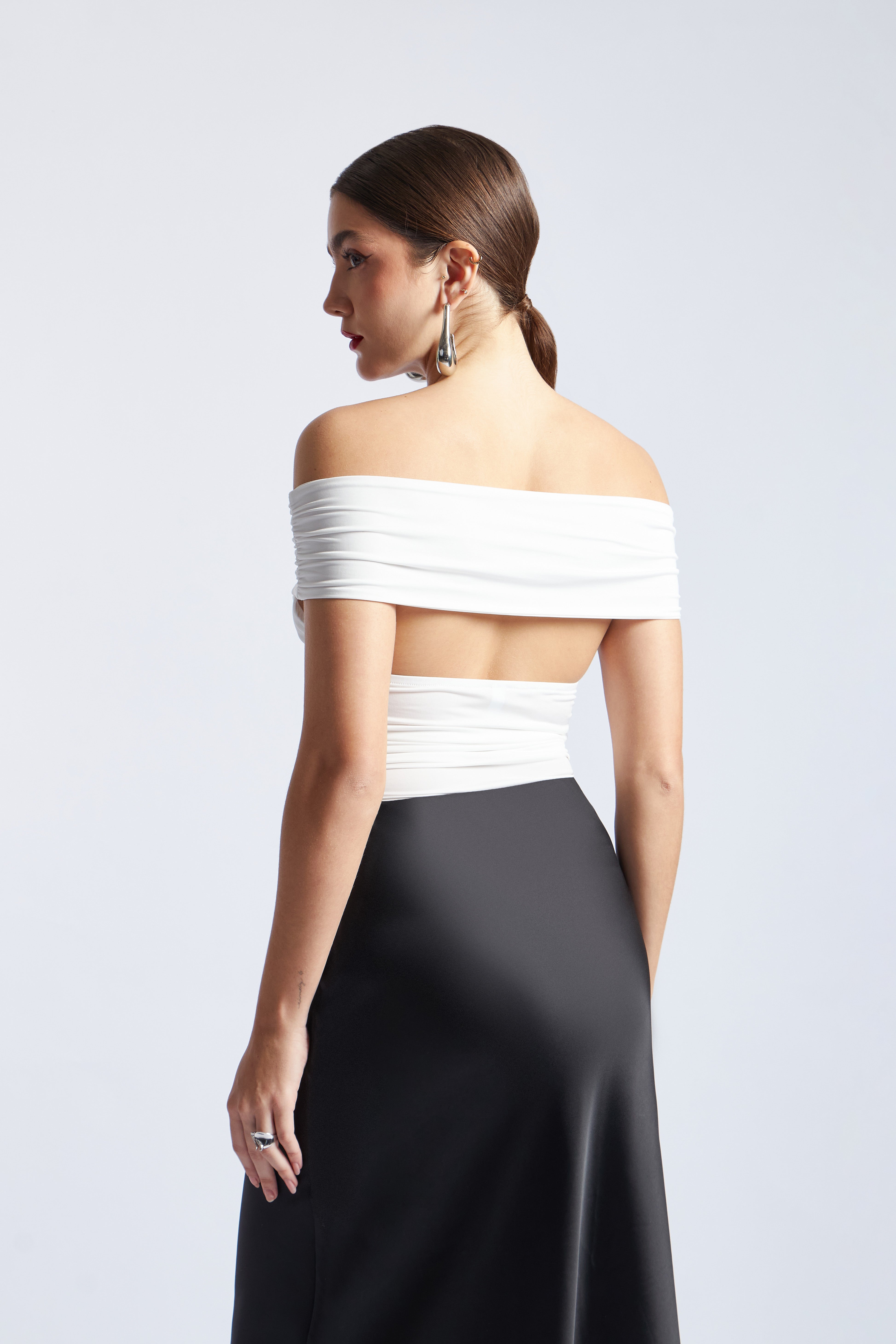 Body Off Shoulder Drapeado con Adorno - Perla