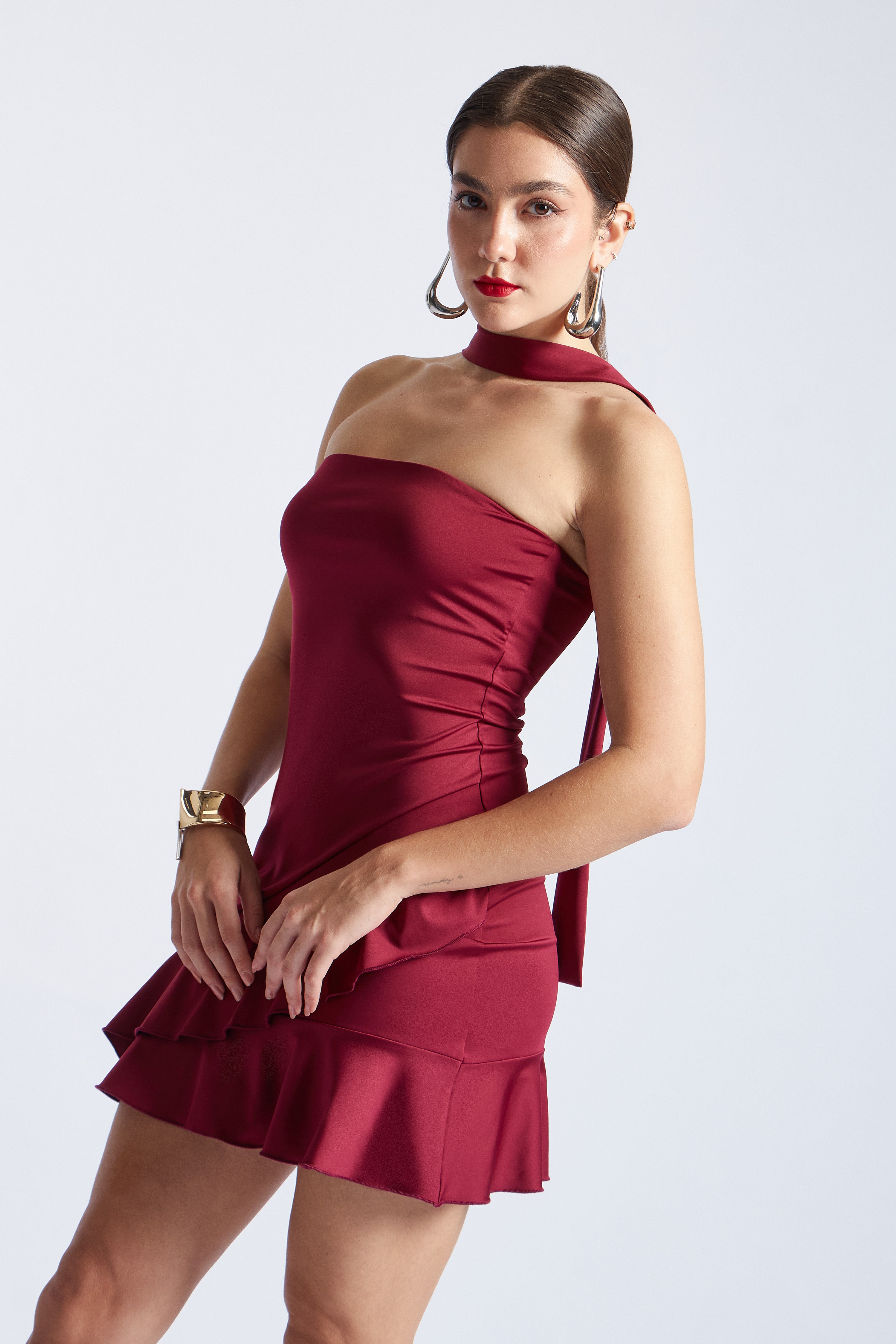 Vestido Strapless con Volantes - Vino