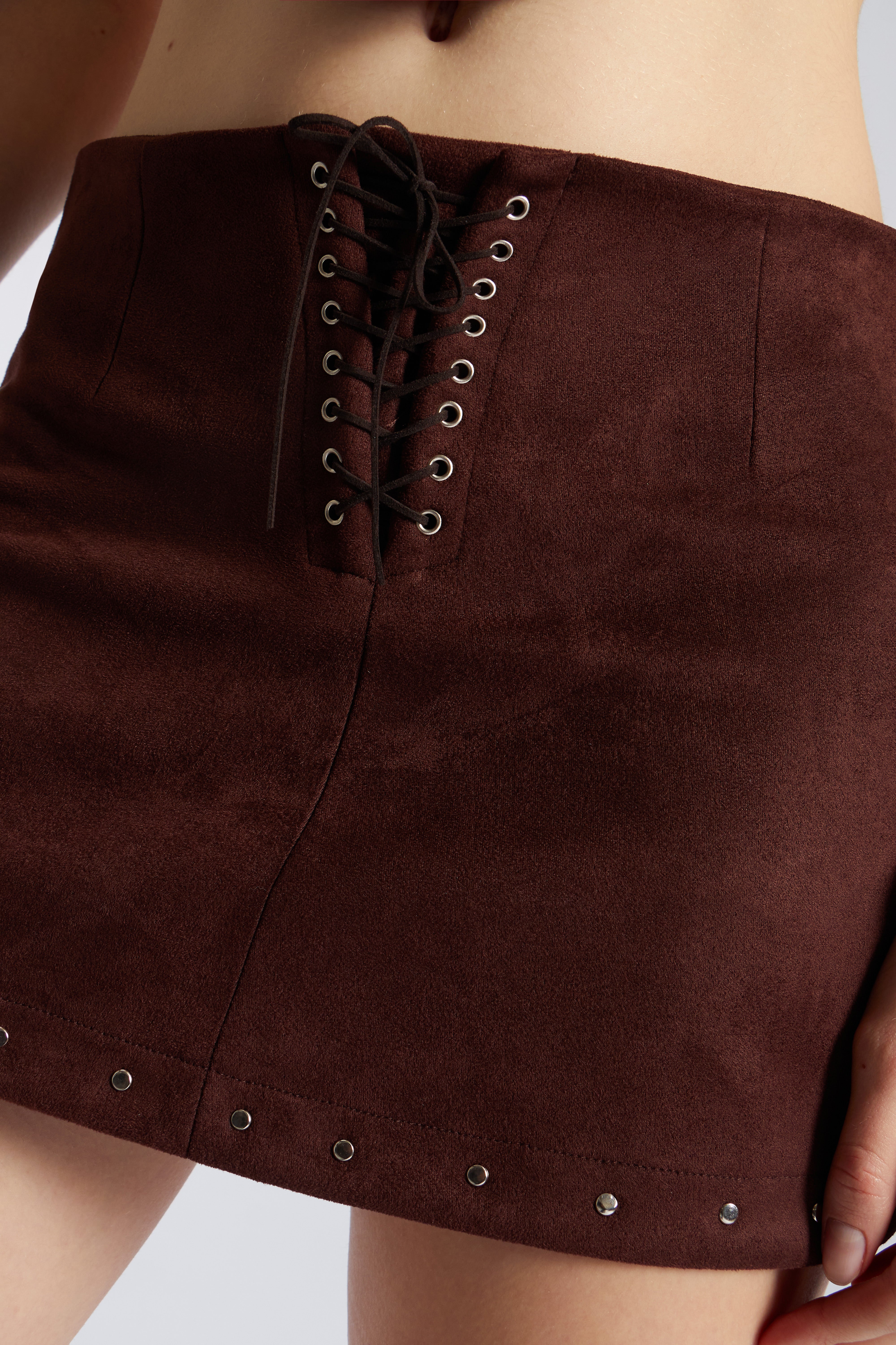 Falda Cordones con Apliques - Marrón