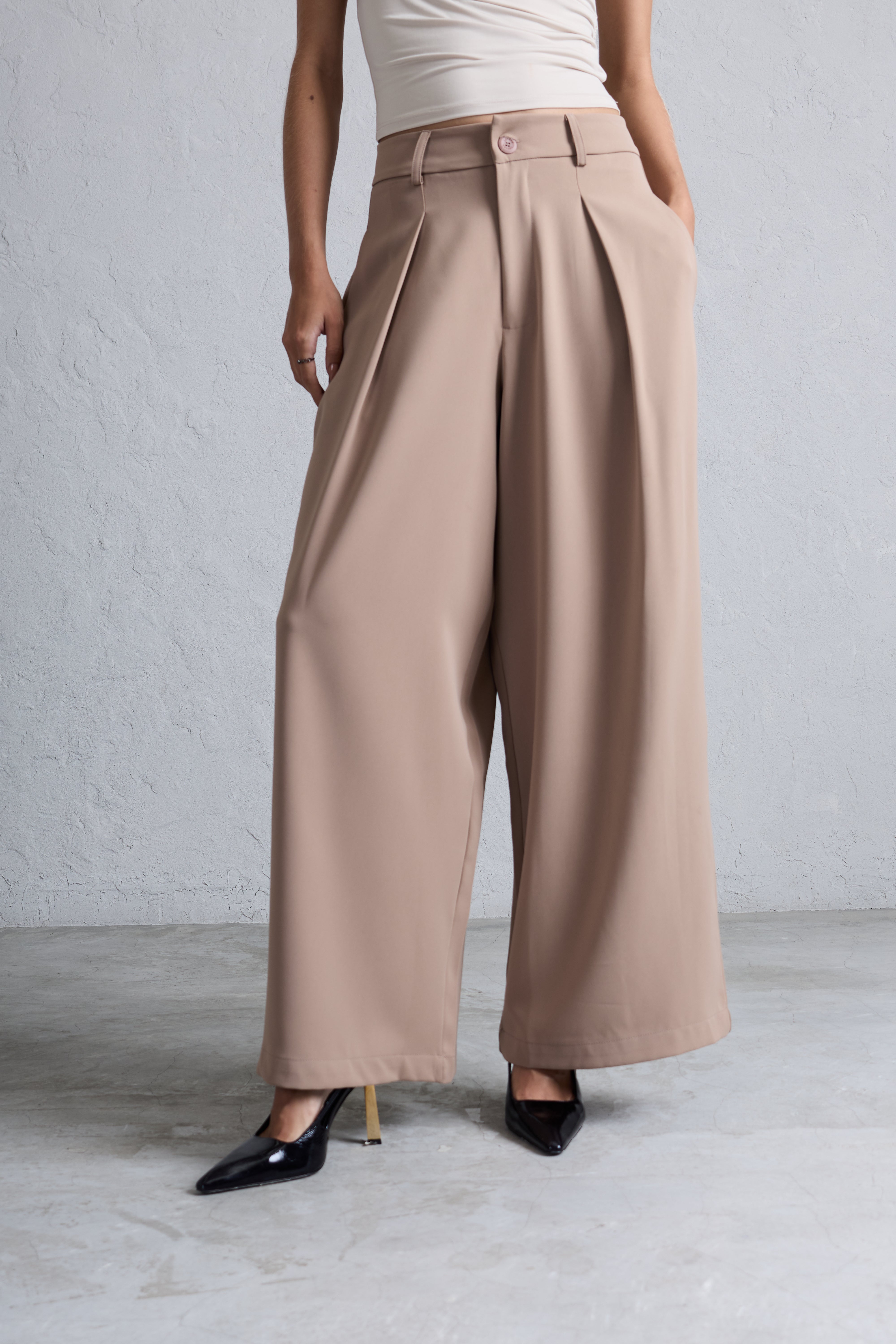 Pantalón Tailored Ancho Pliegues - Marrón