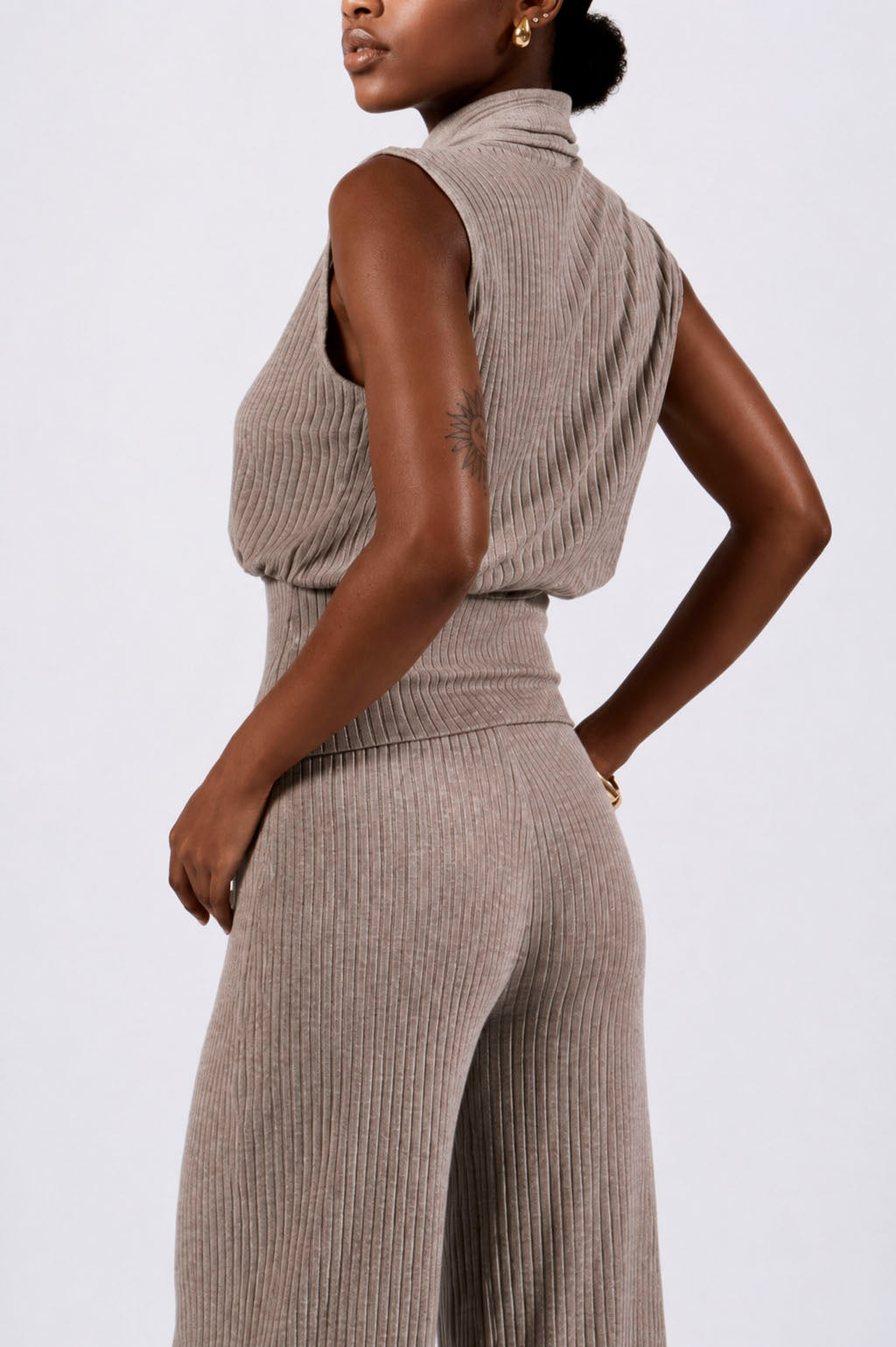 Top Escote Solapa - Taupe