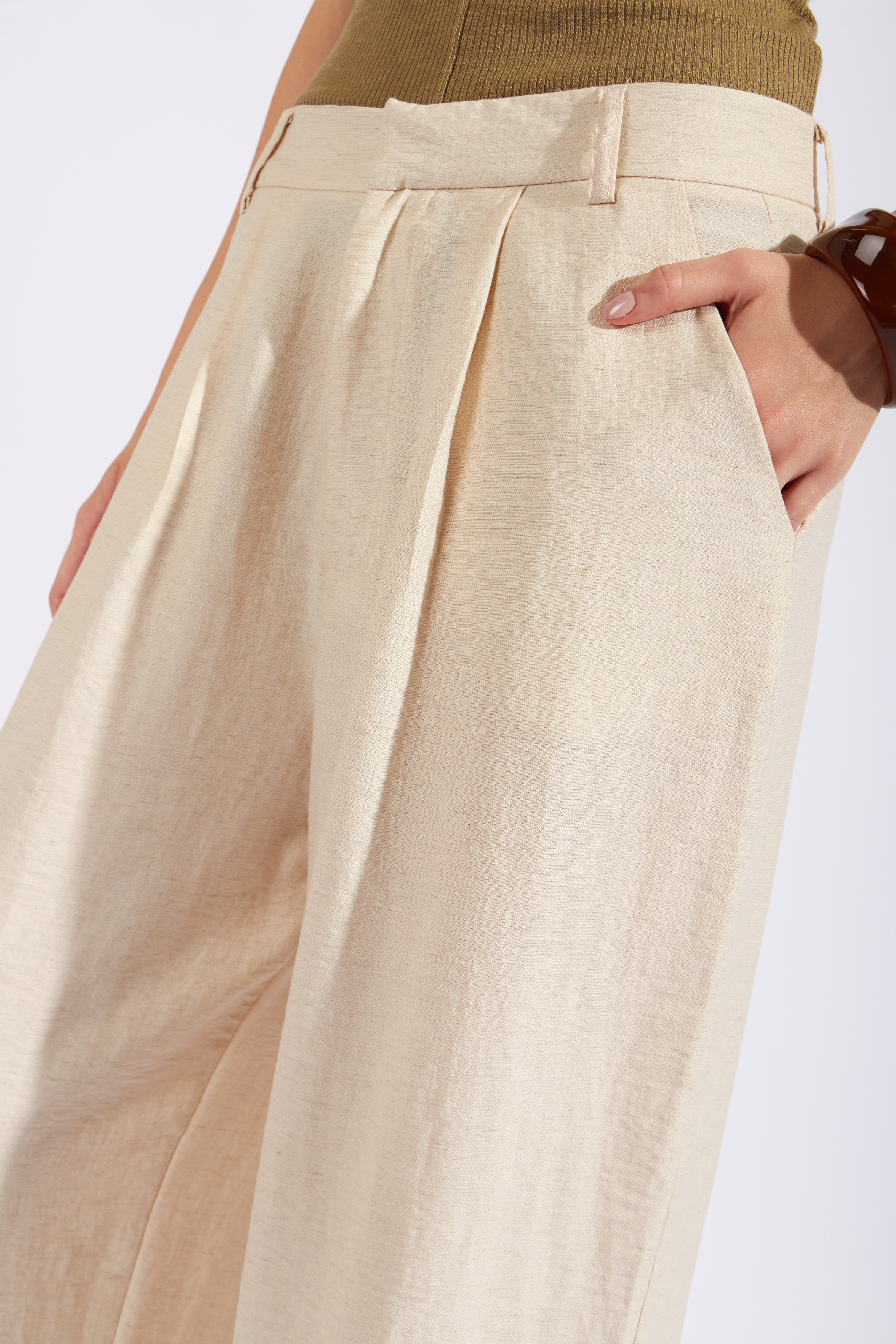 Pantalón Rústico Pliegues - Arena