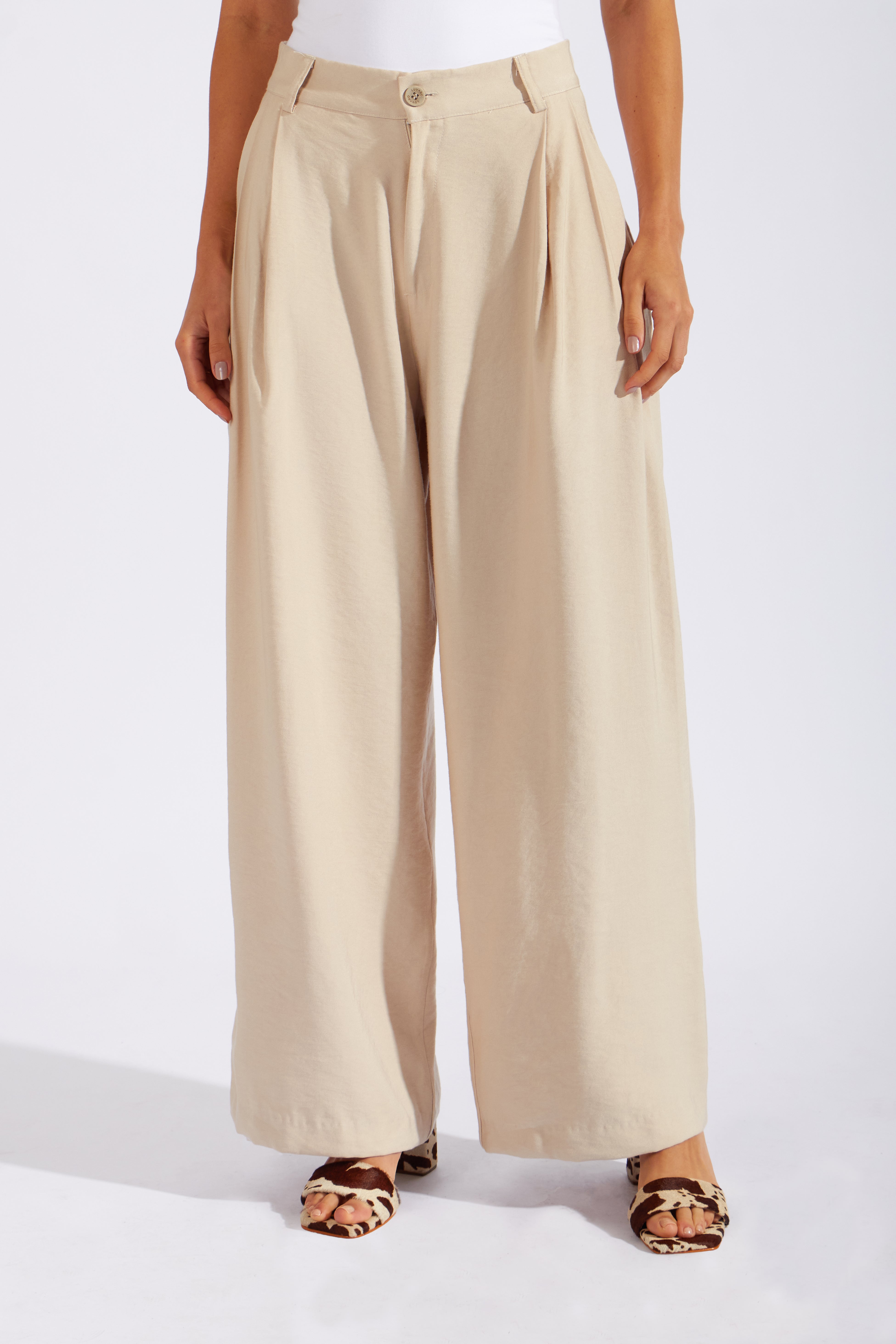 Pantalón Fluido Pliegue - Arena