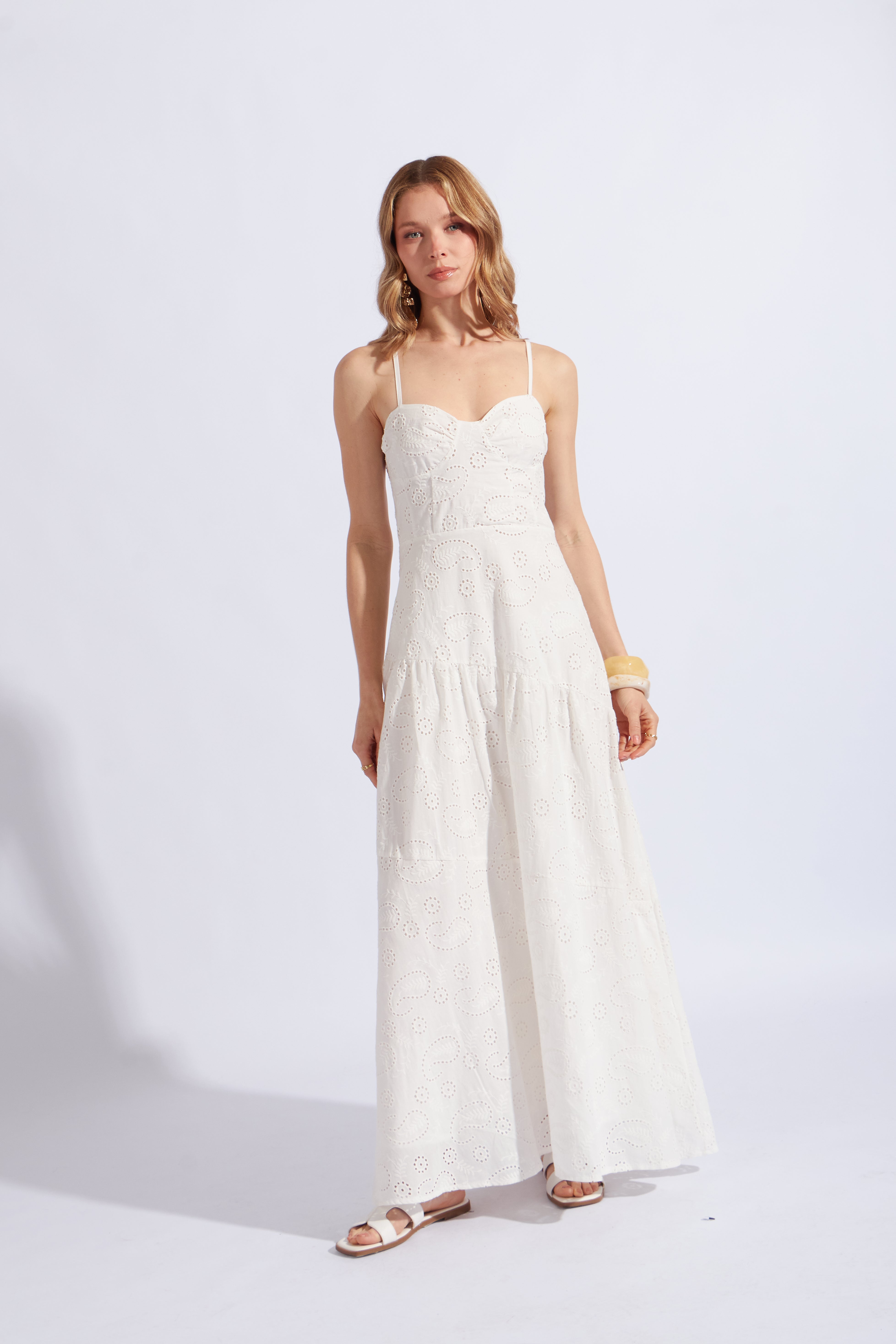 Vestido Bordados Perforados - Perla