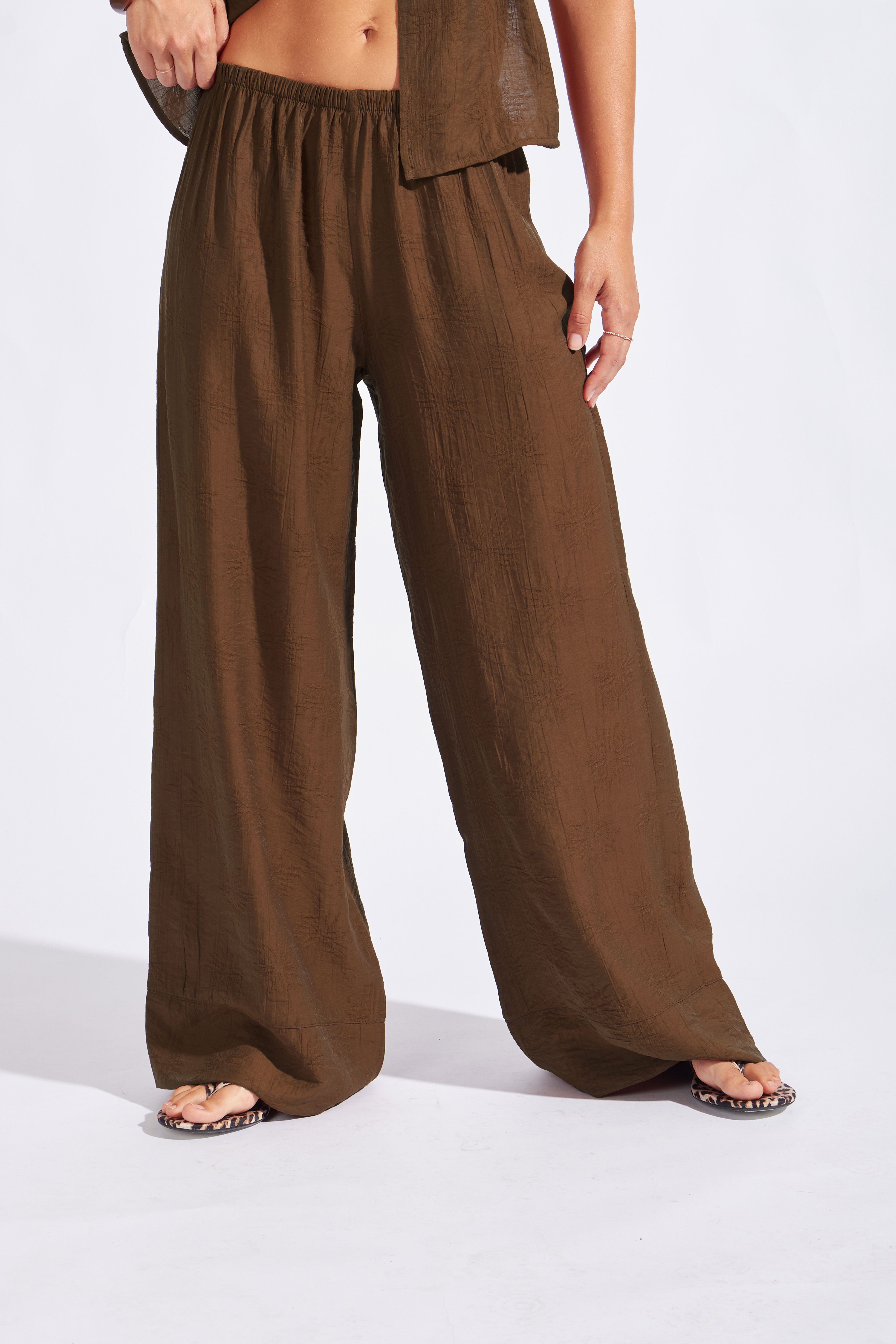 Pantalón Textura Holgado - Cholocate