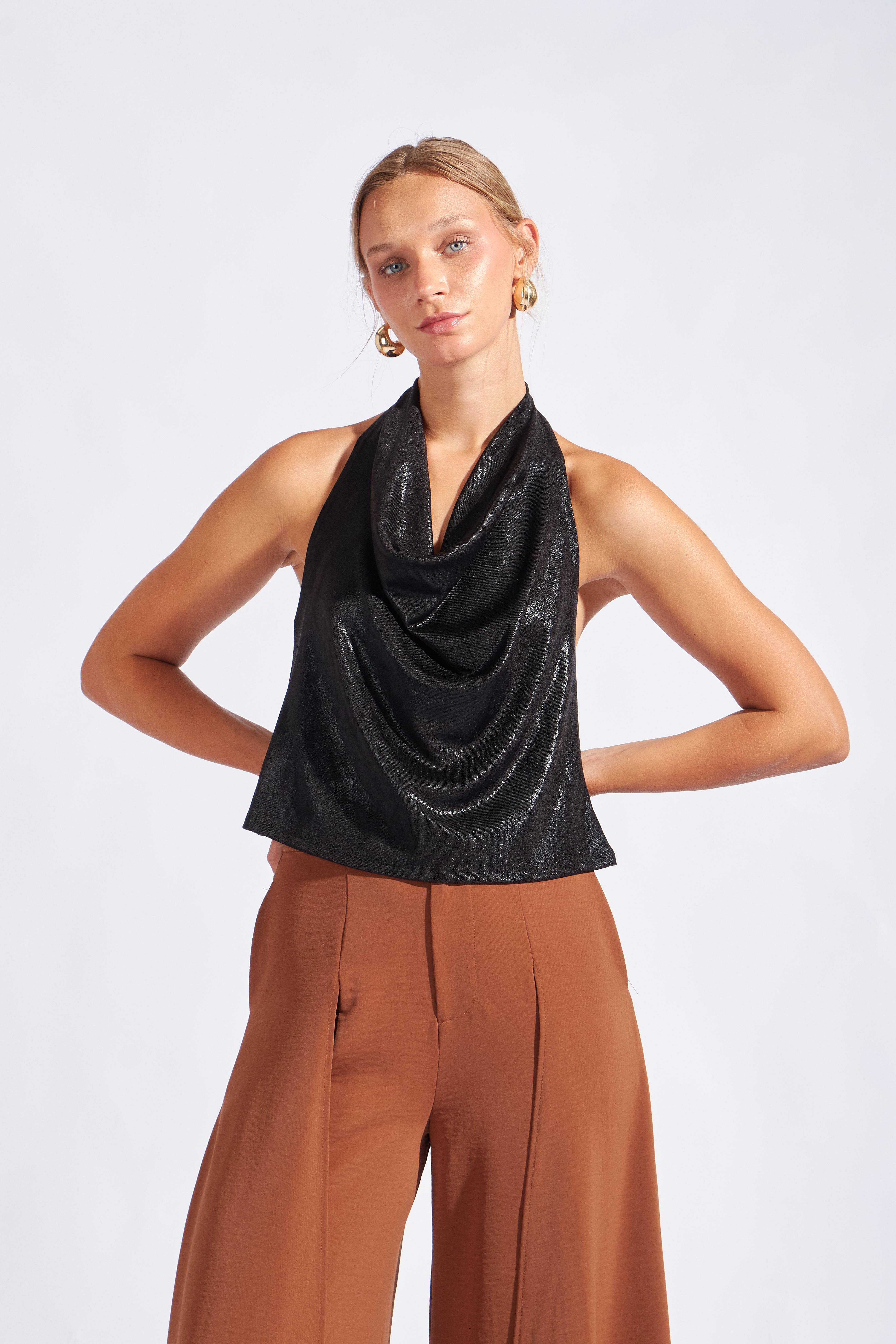 Top Escote Caído - Negro