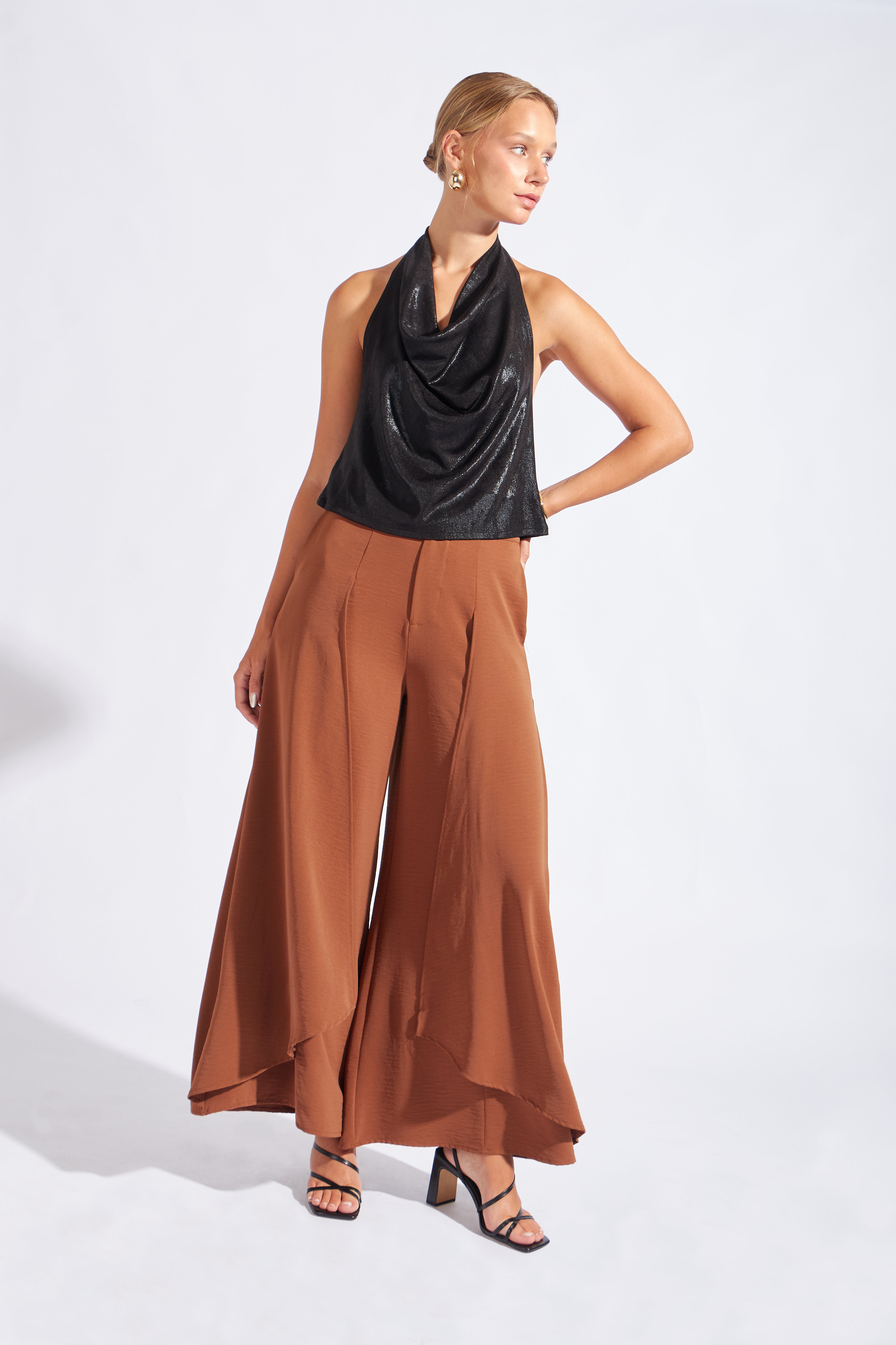 Top Escote Caído - Negro