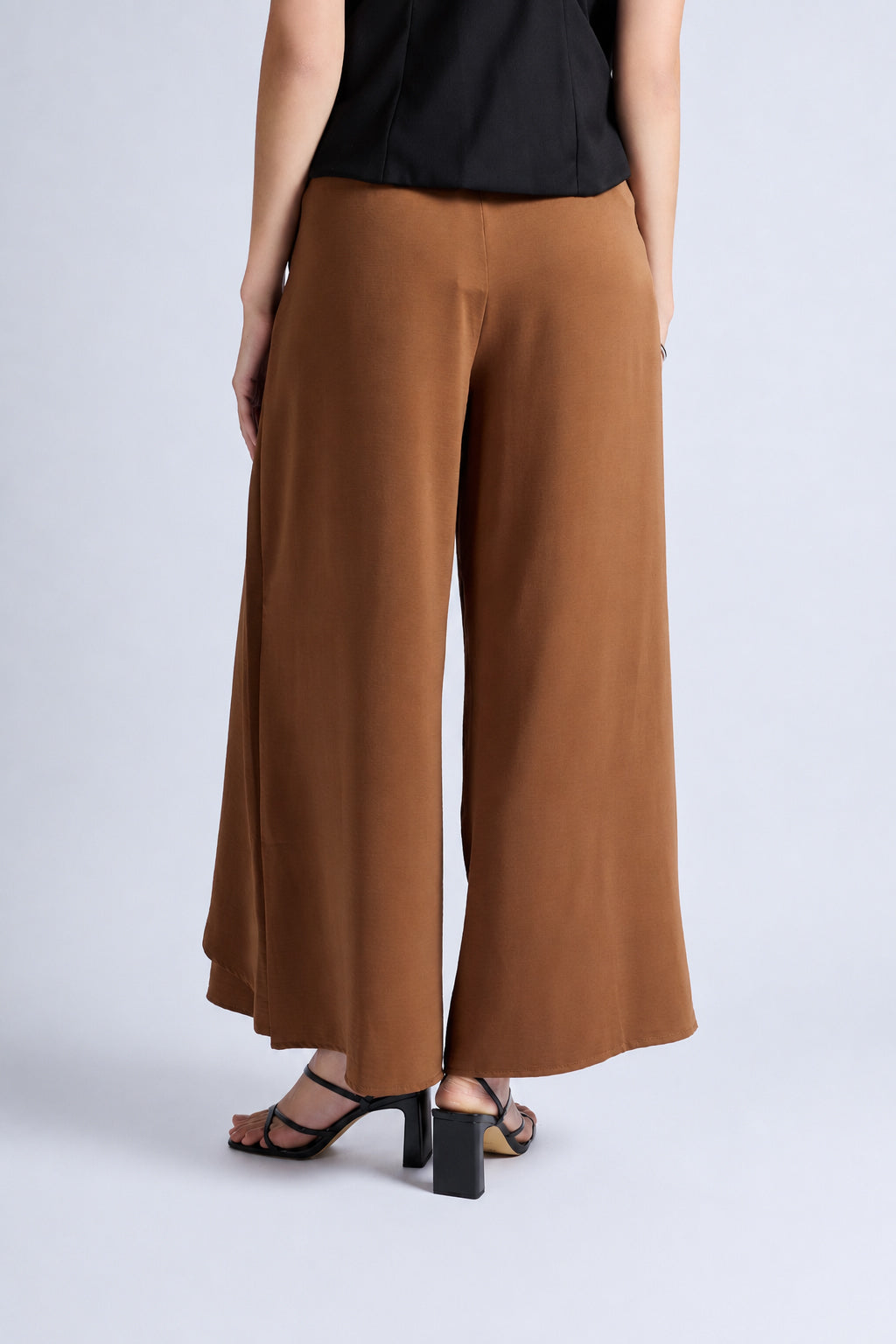 Pantalón Fluido con Volantes - Marrón