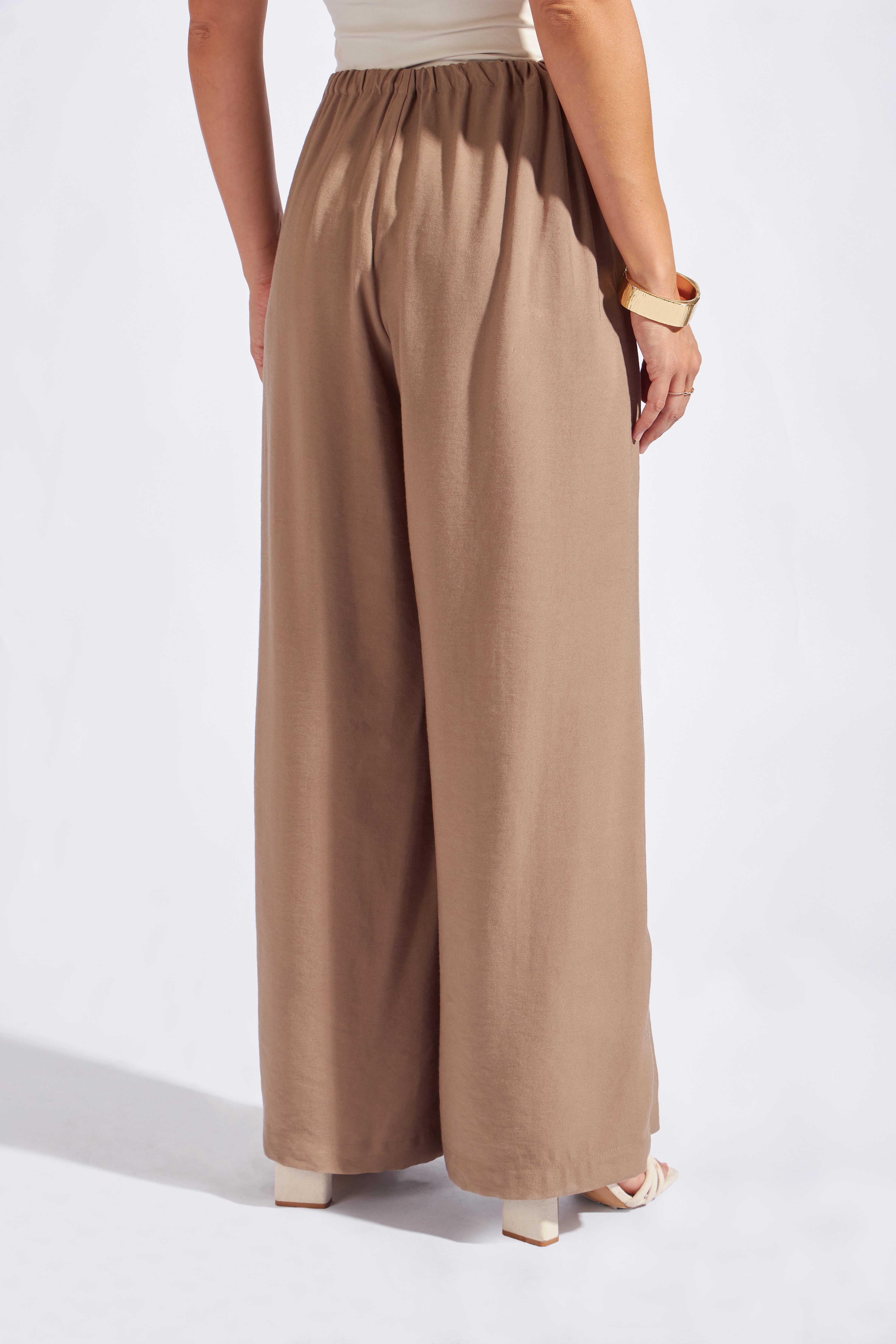Pantalón Recto Pliegues - Kakhi