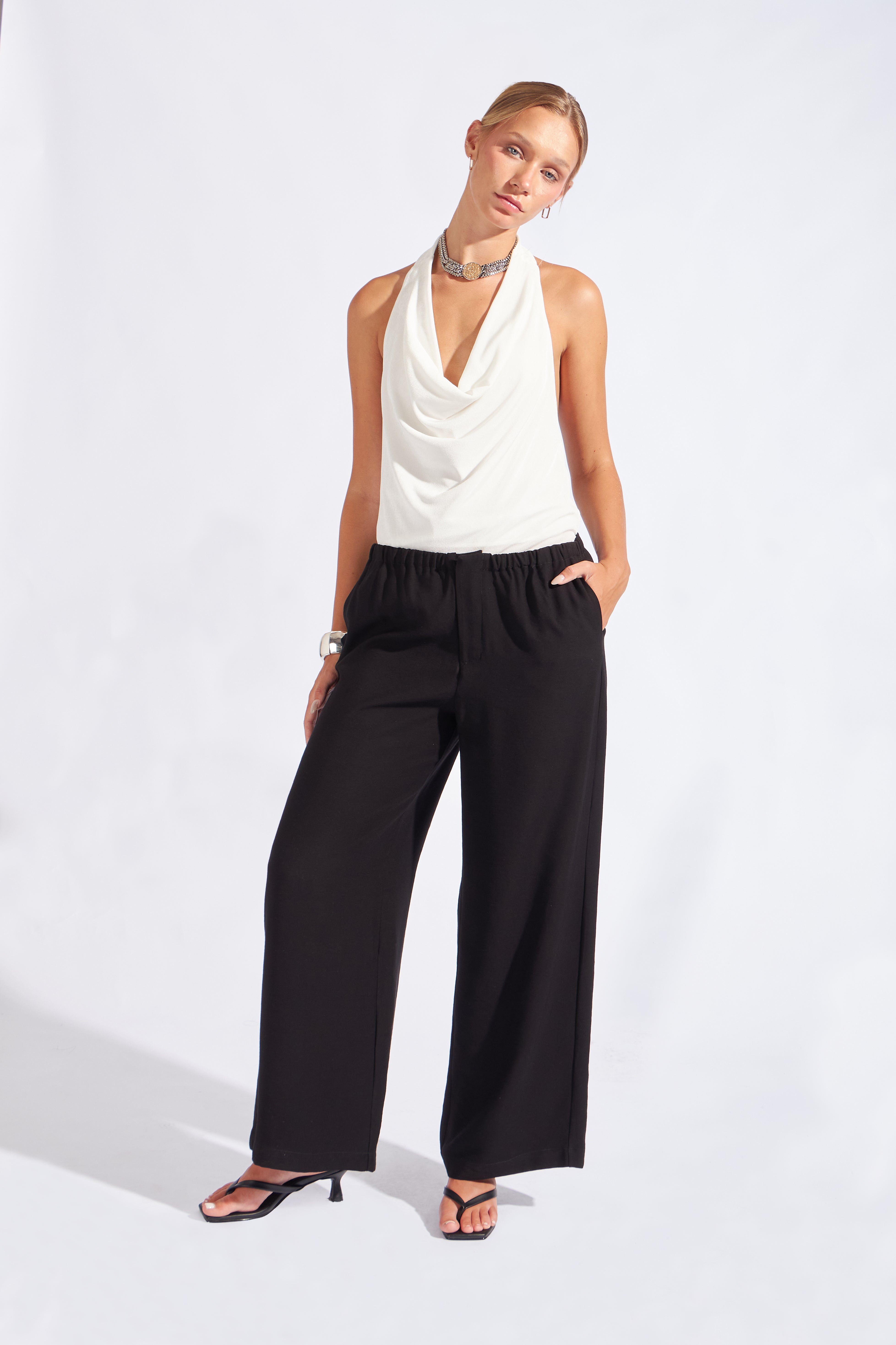 Pantalón Recto Pliegues - Negro