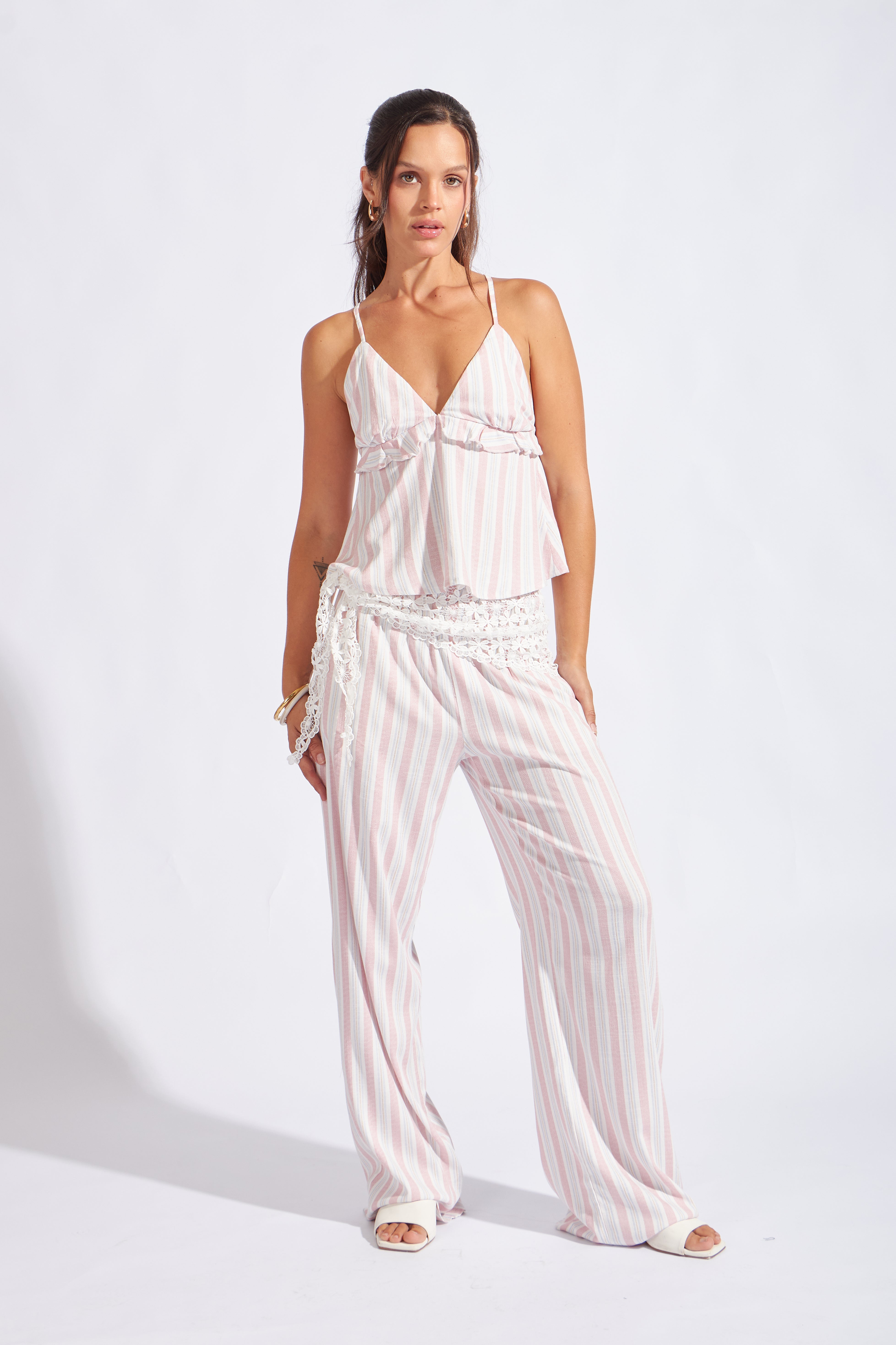 Top Escote Profundo Volantes - Palo Rosa