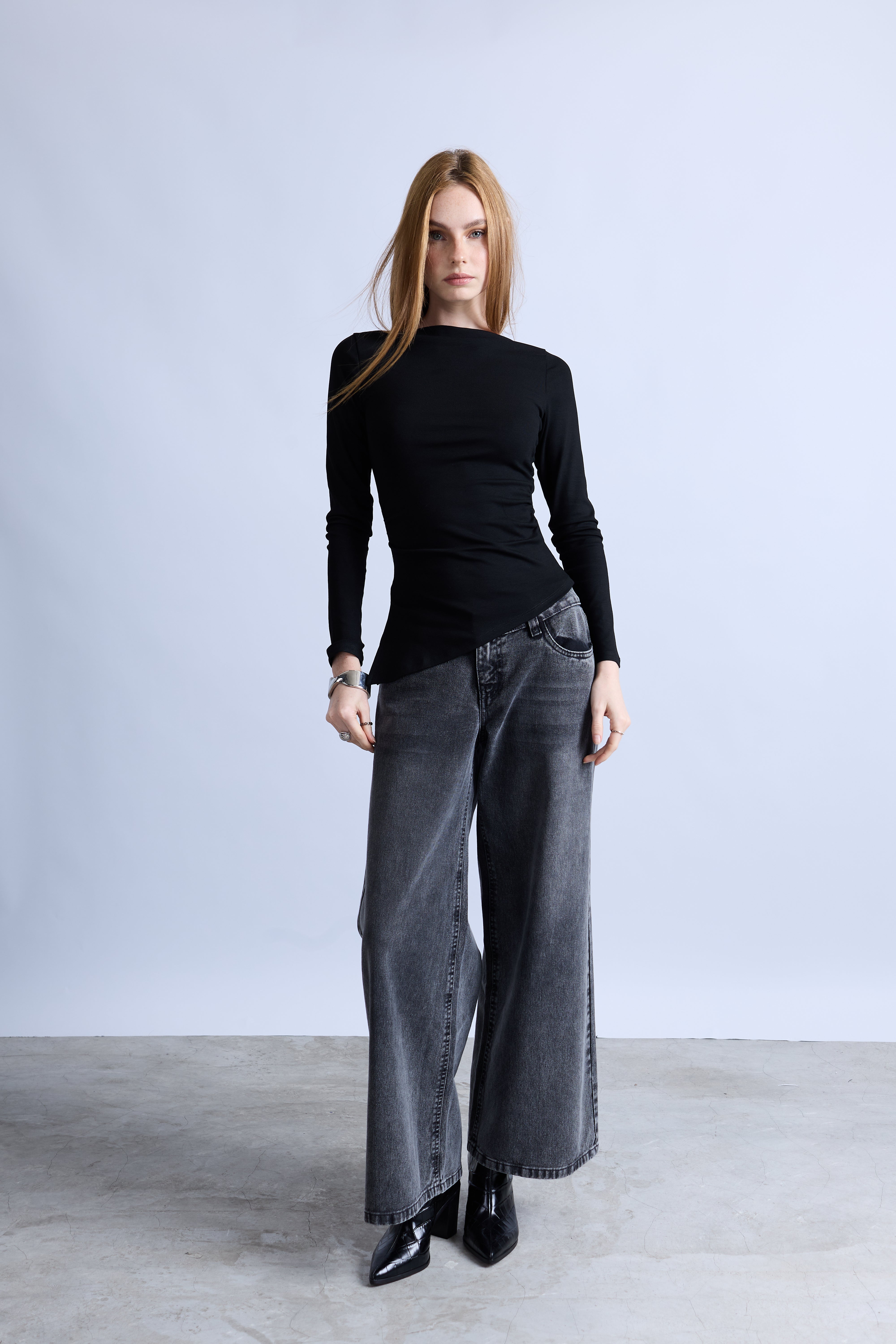 Top Barco Asimétrico - Negro