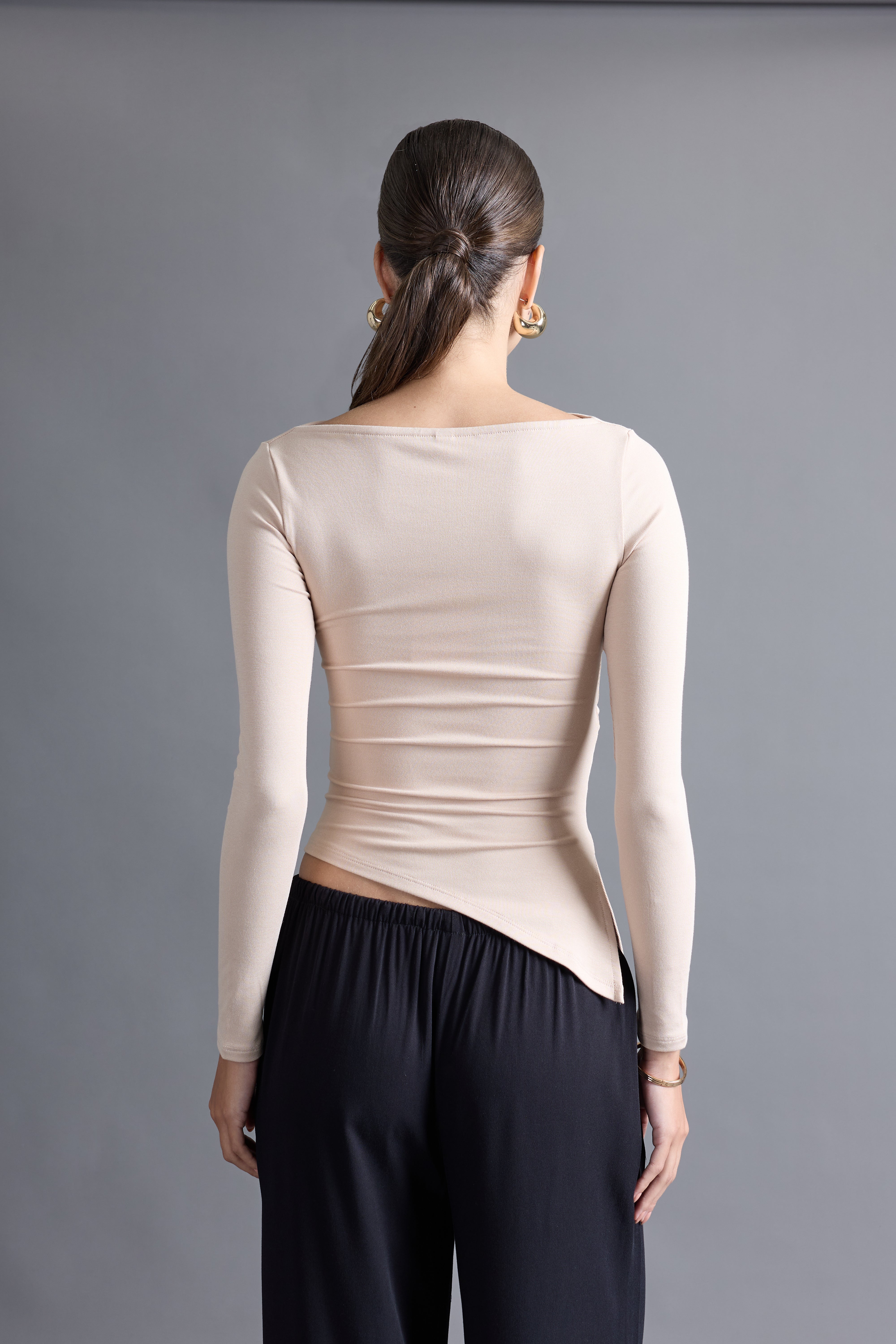 Top Barco Asimétrico - Beige