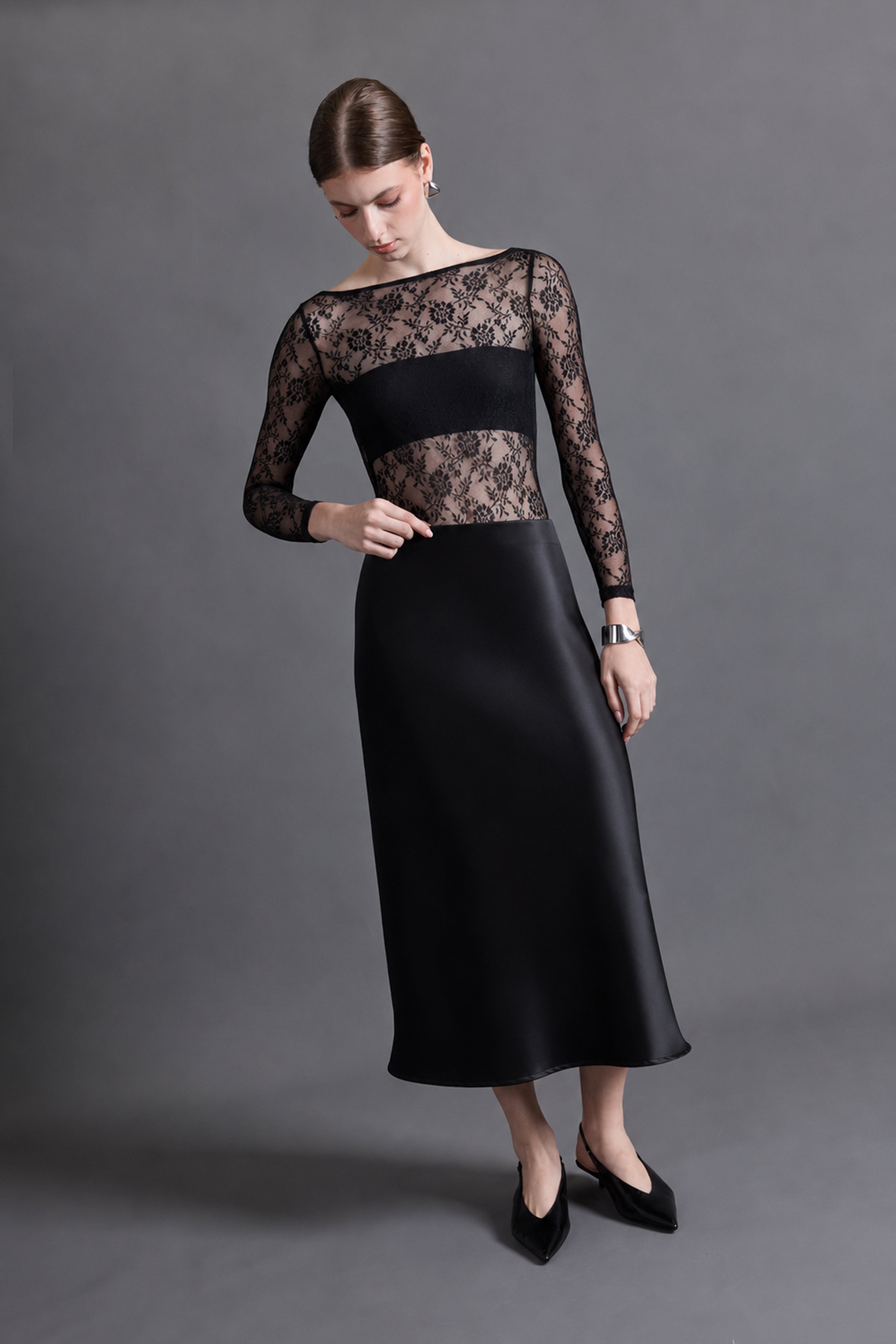 Falda Midi Satinada - Negro