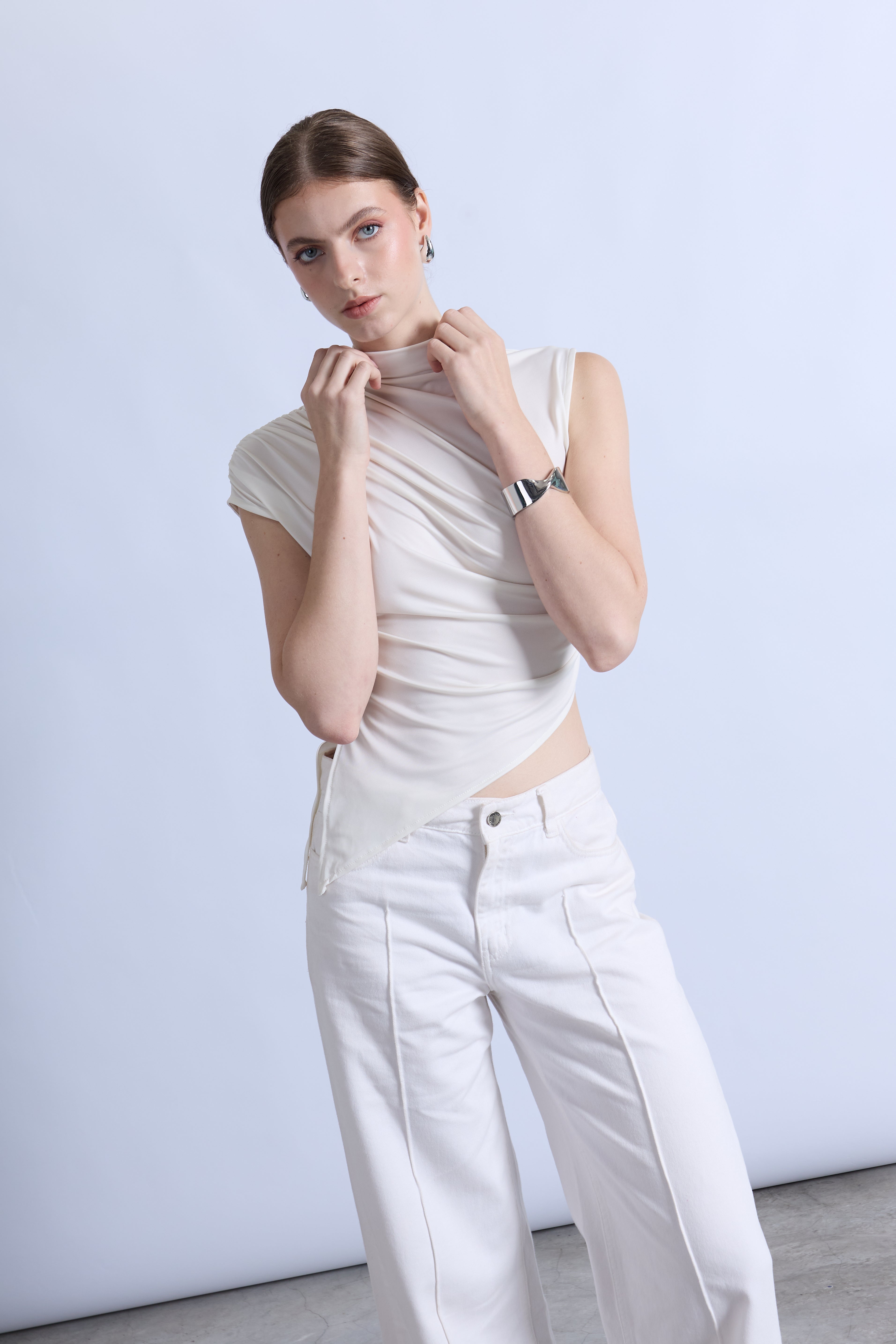 Top Drapeado Cuello Mock - Perla