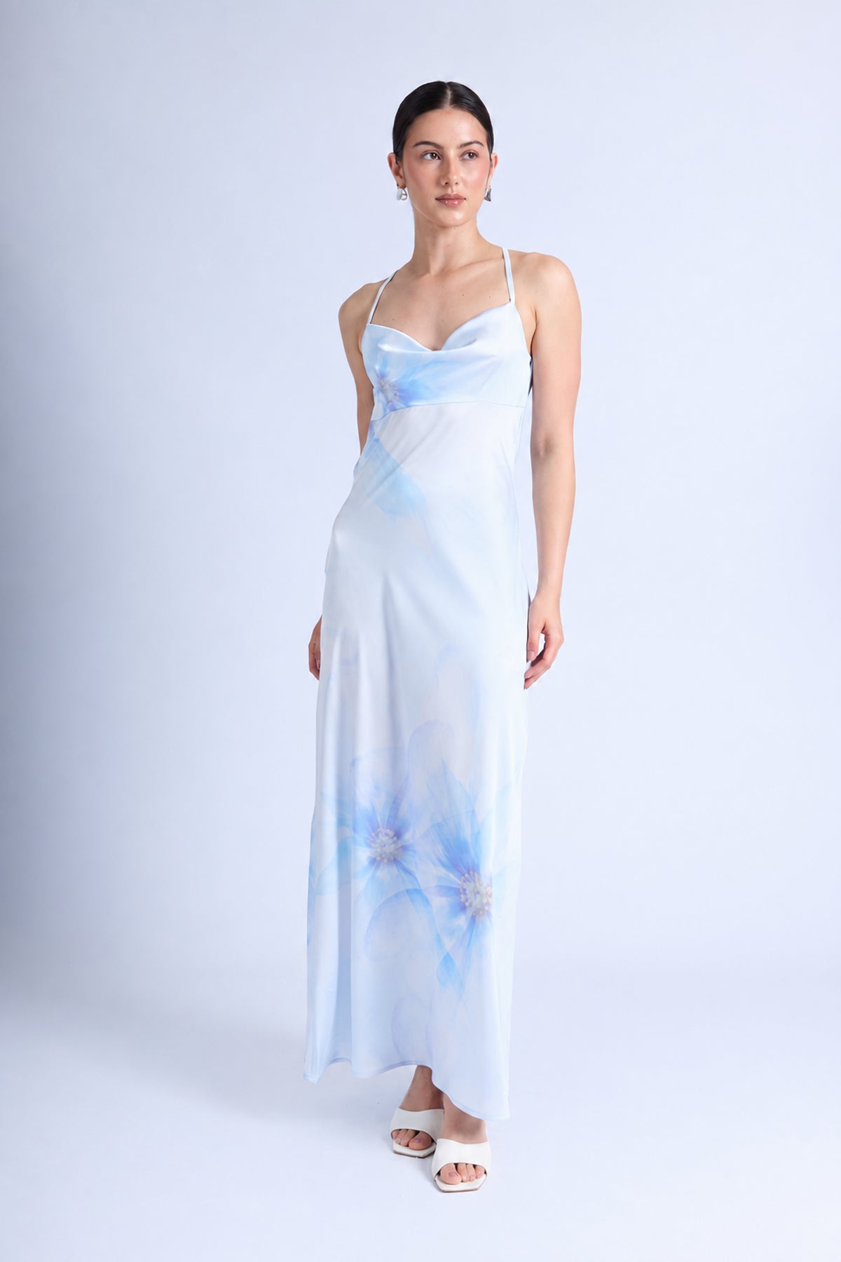 Vestido Satin Tiras Flores - Celeste Bebé