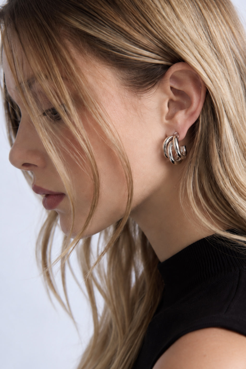 Aretes Doble Aro B - foto en modelo 2