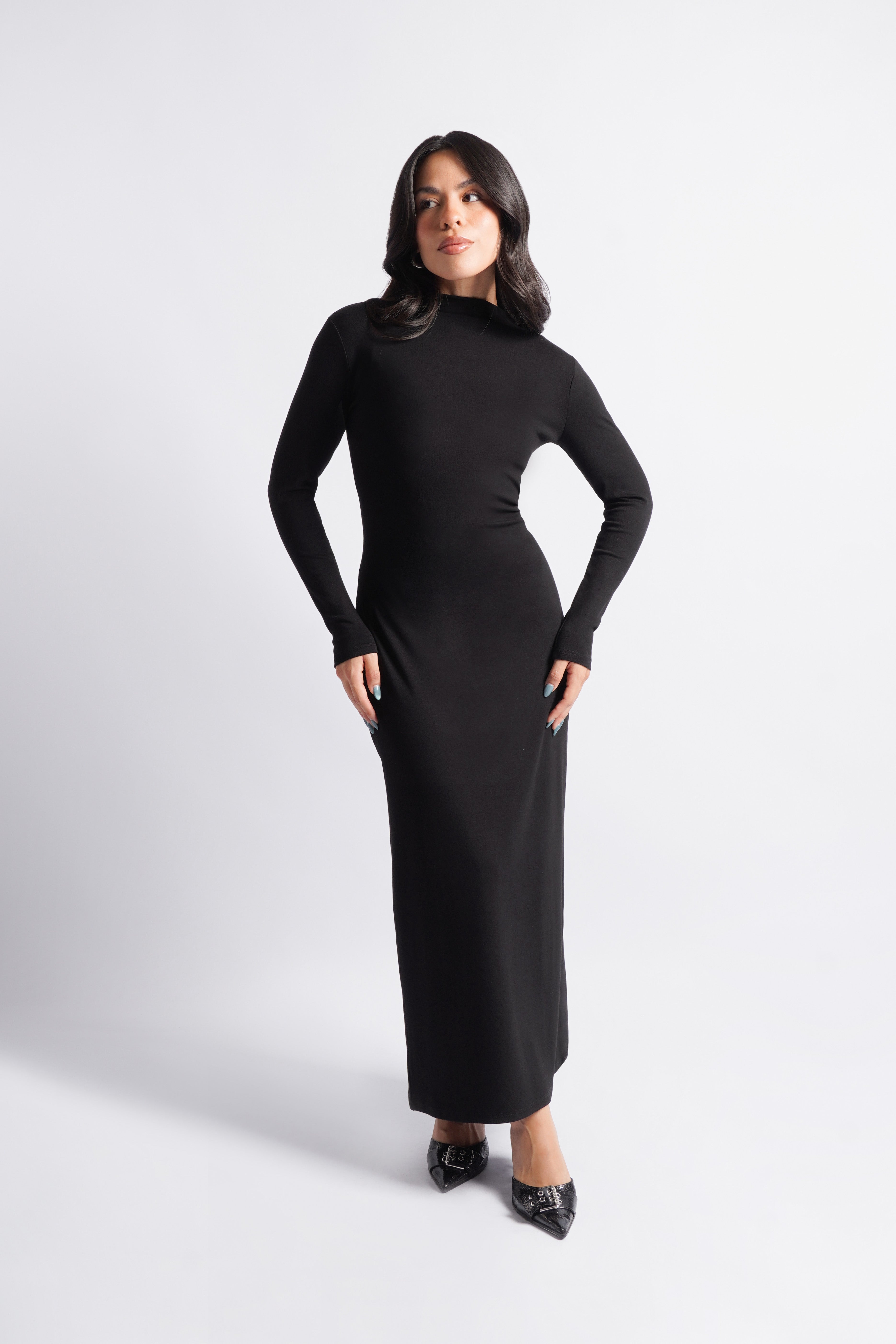 Vestido Largo Cerrado - Negro