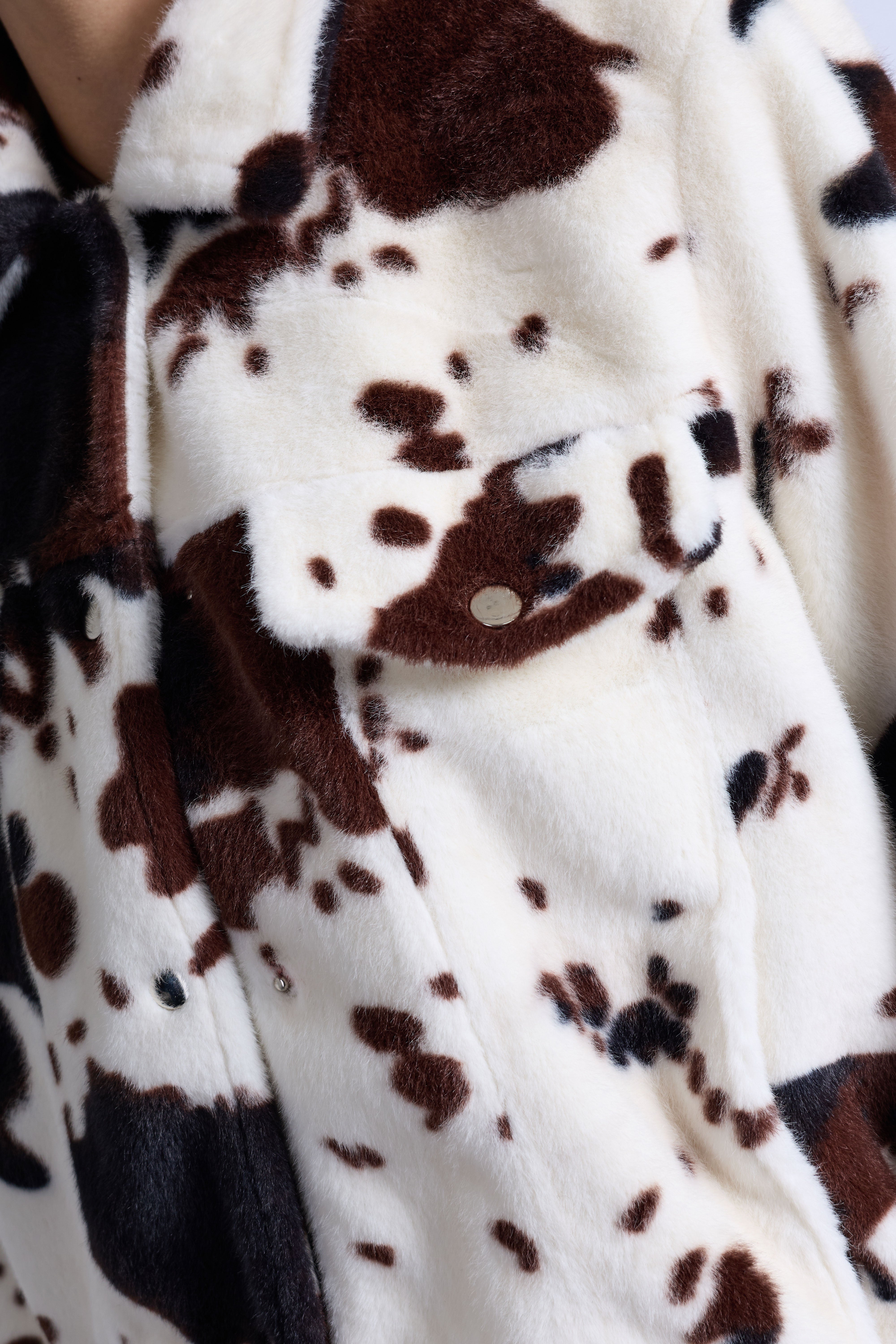Cazadora Efecto Peluche Cow - Cow print