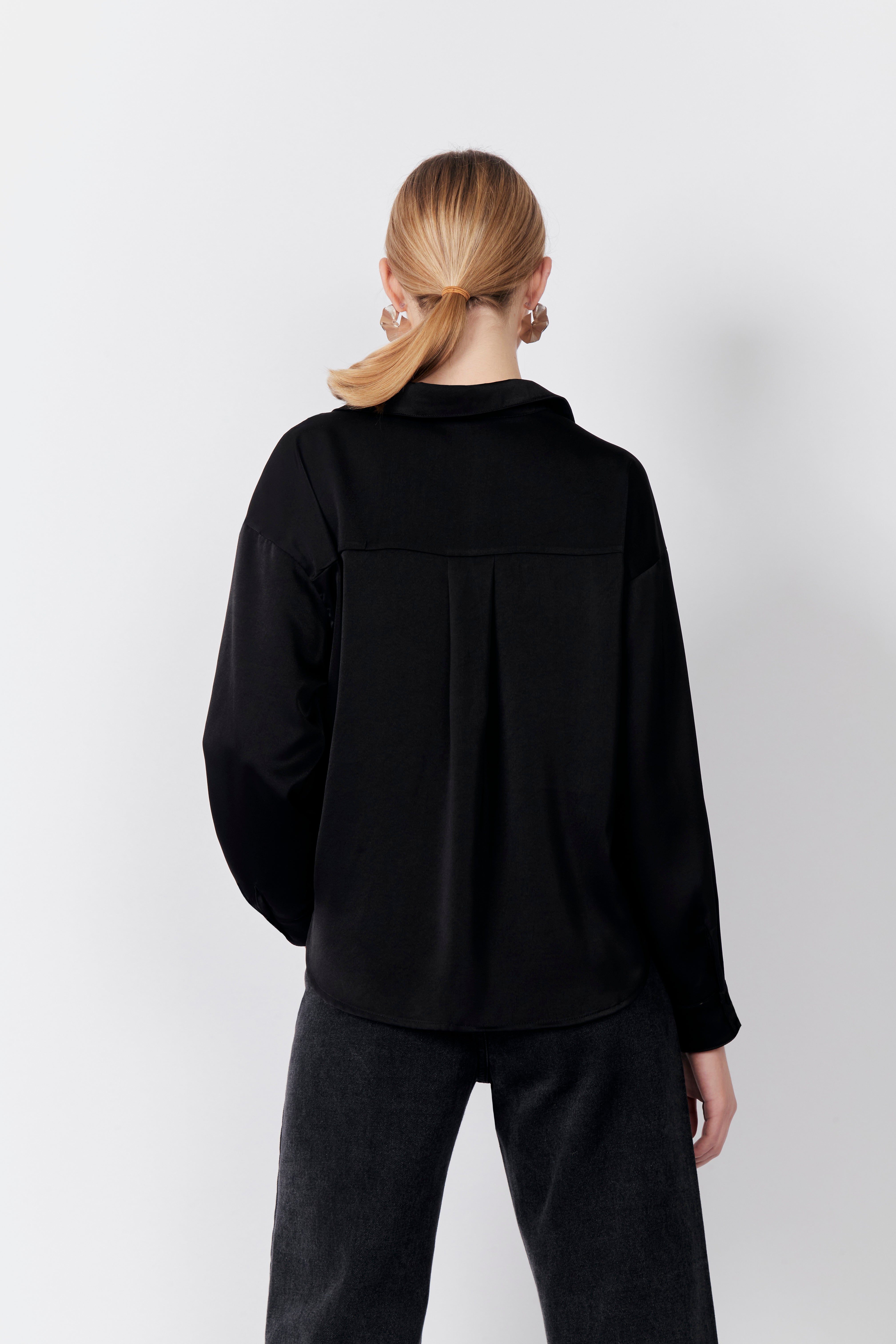 Blusa Detalle Nudo - Negro