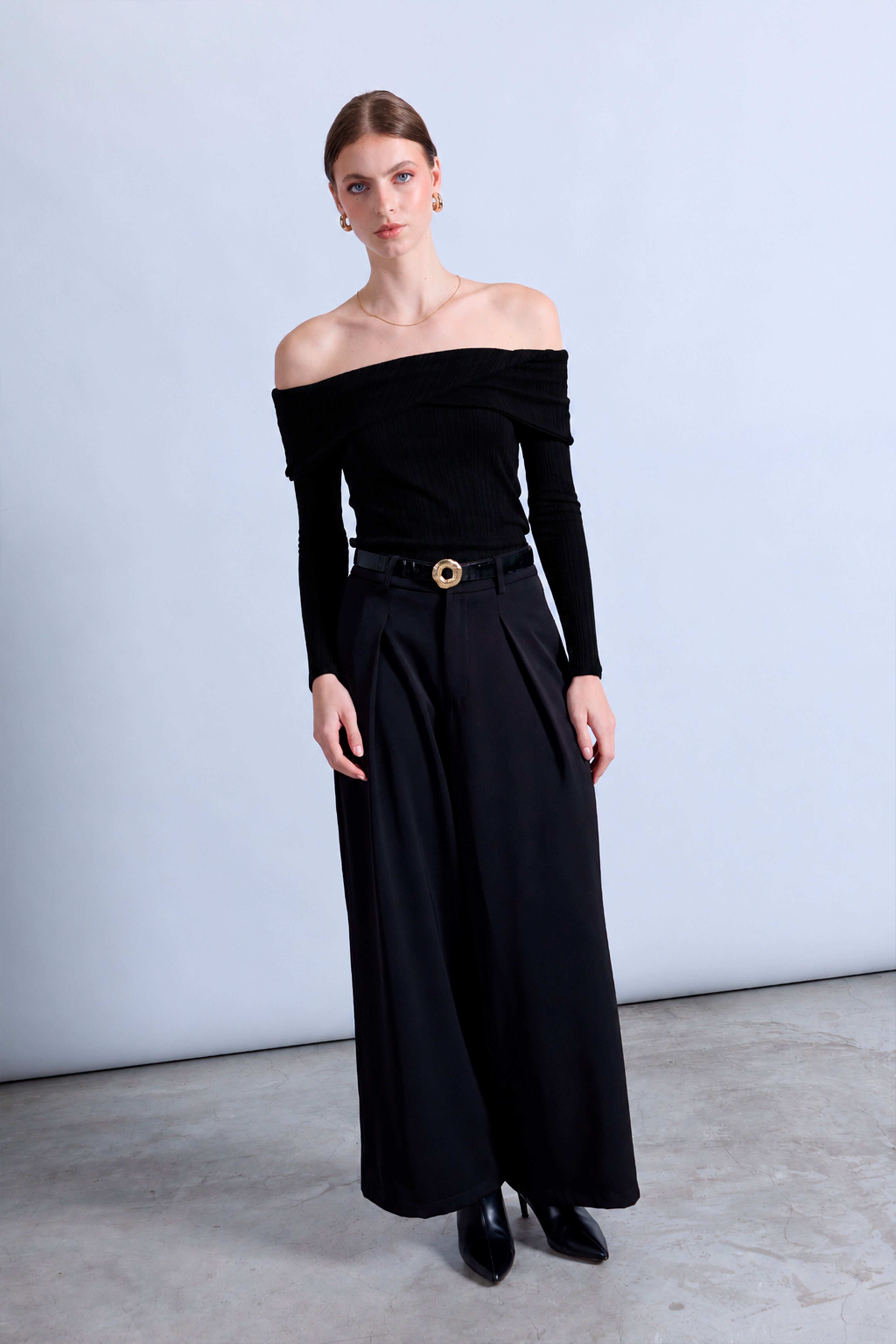 Sweater Off Shoulder - Negro