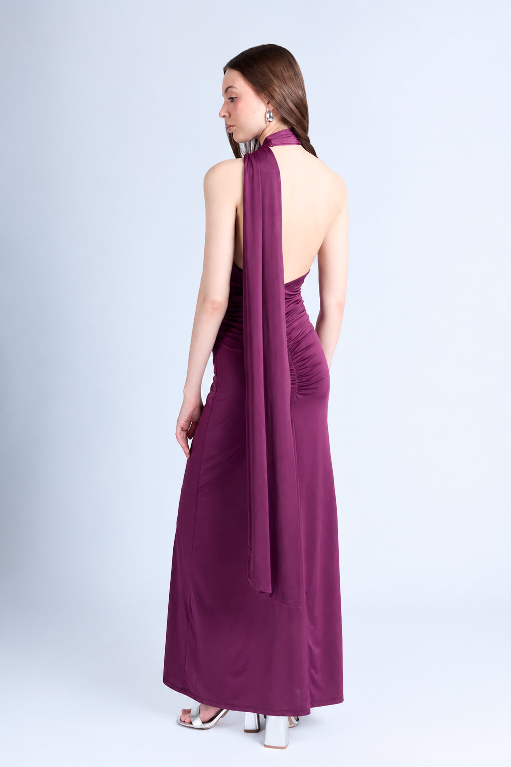 Vestido Atenas Mora - foto en modelo 2