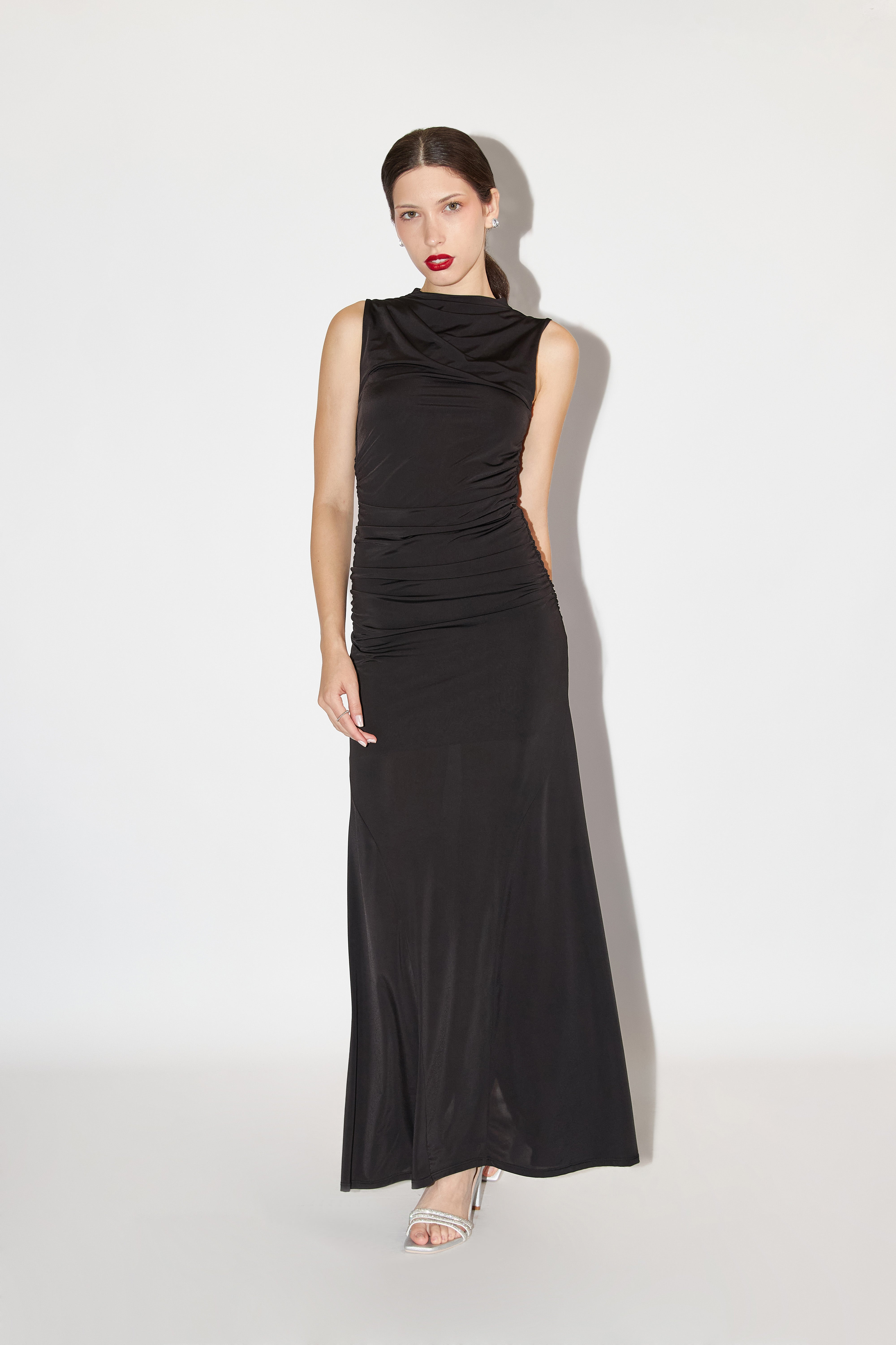 Vestido Largo Manga Cero - Negro