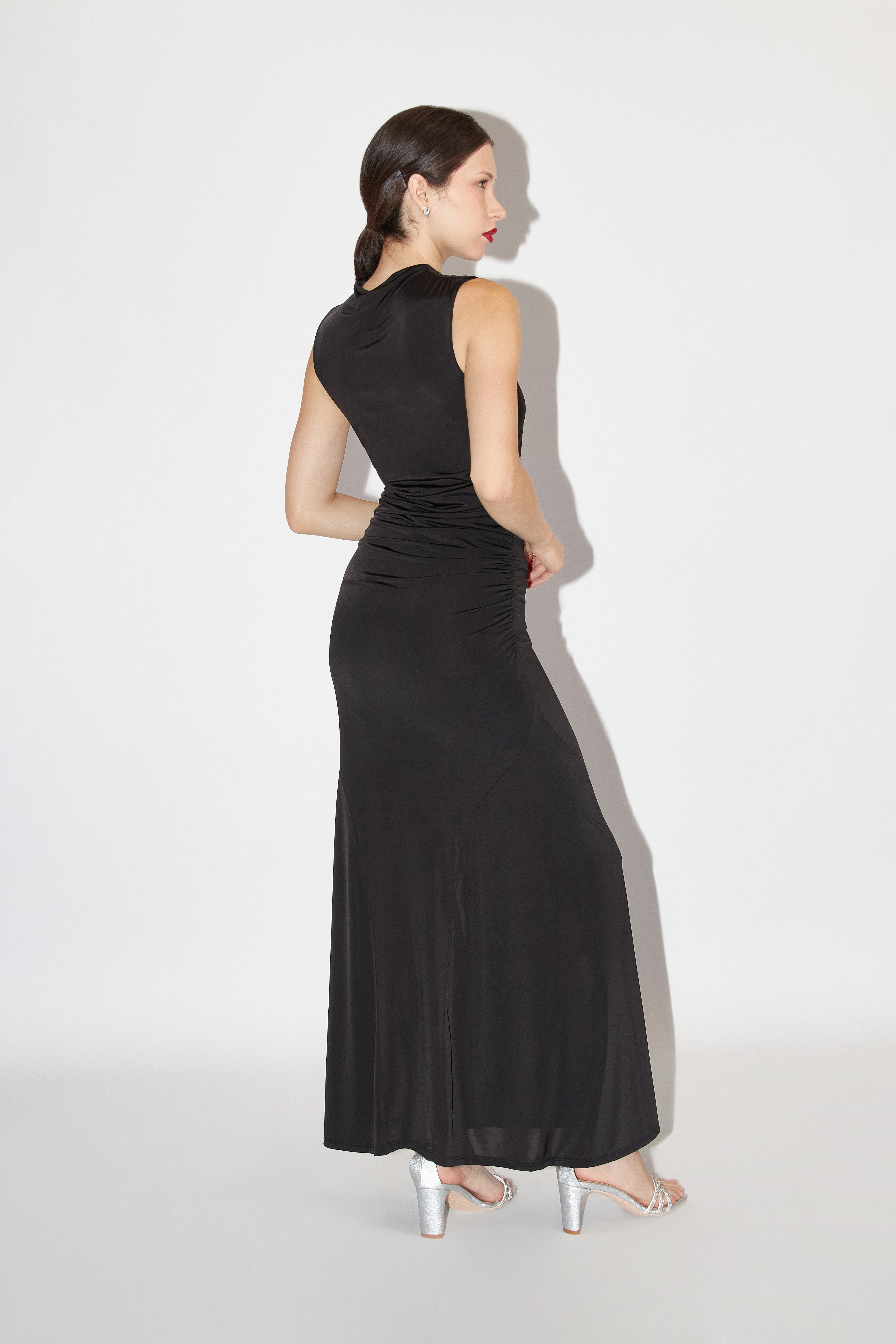 Vestido Largo Manga Cero - Negro