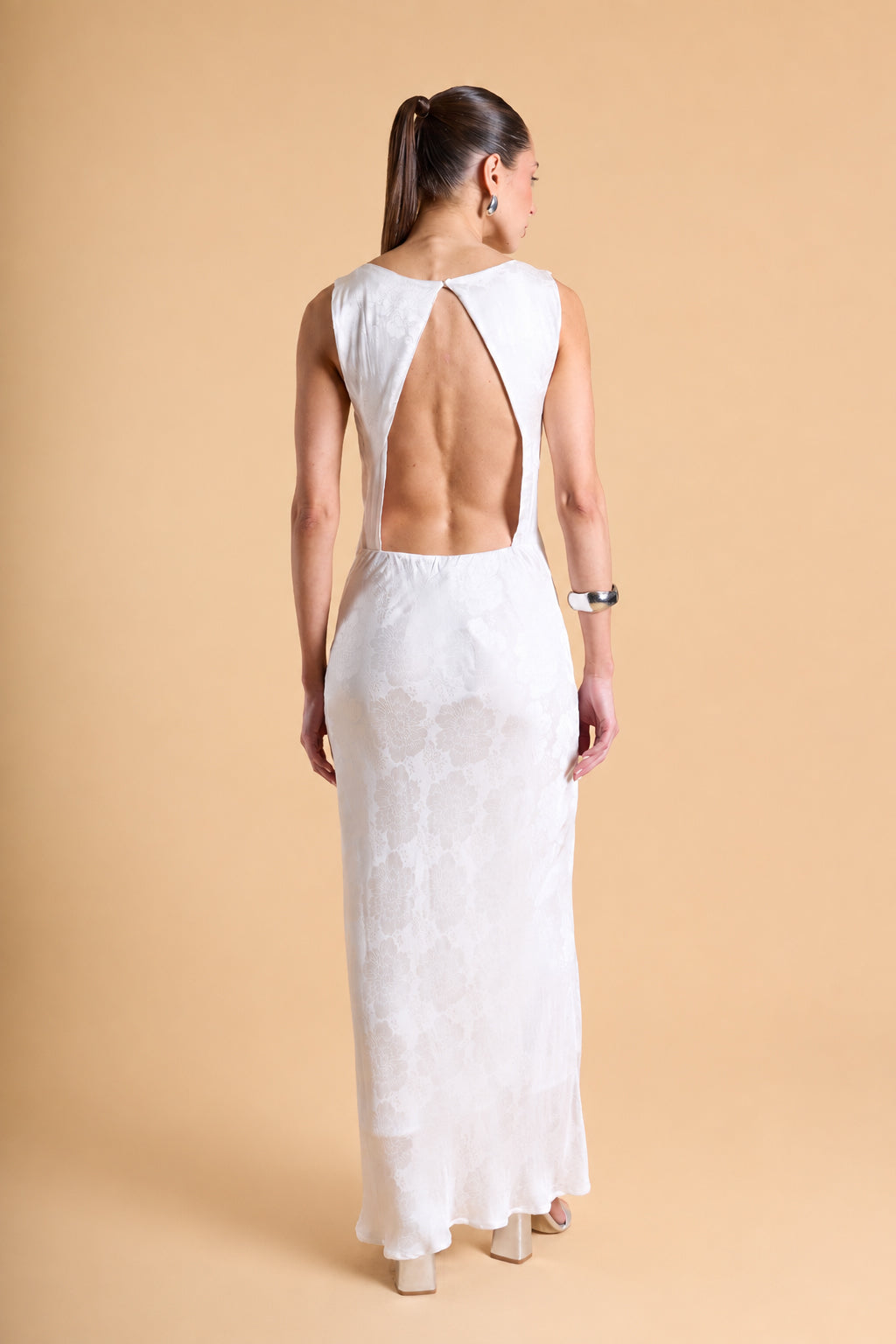 Vestido Satinado Flores - Perla