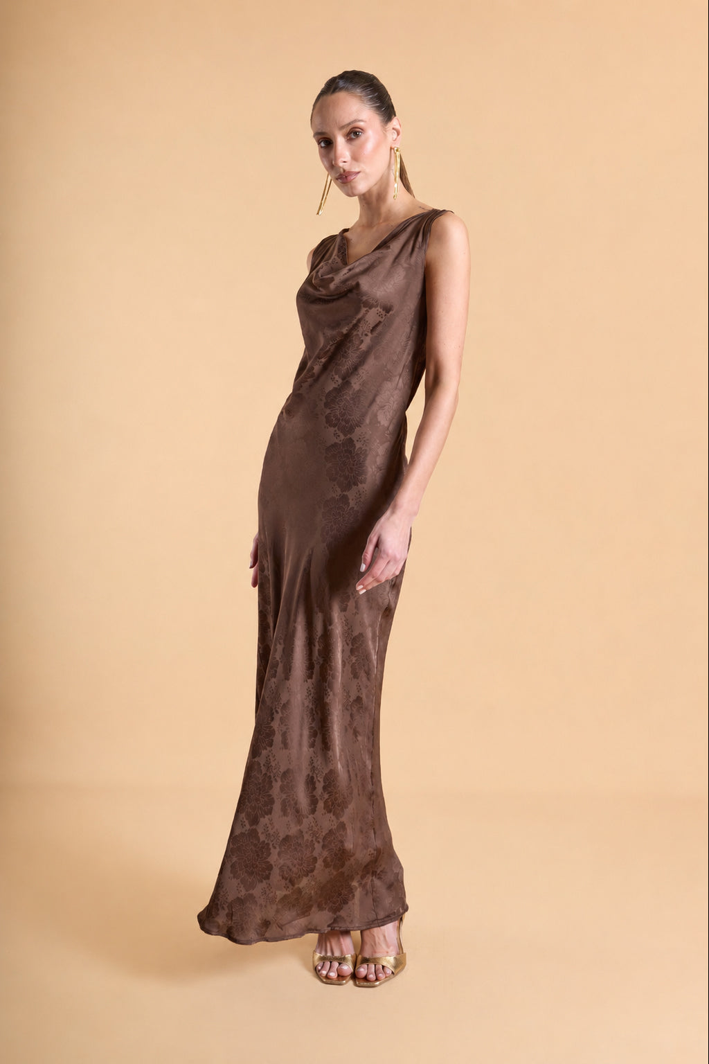 Vestido Satinado Flores - Chocolate