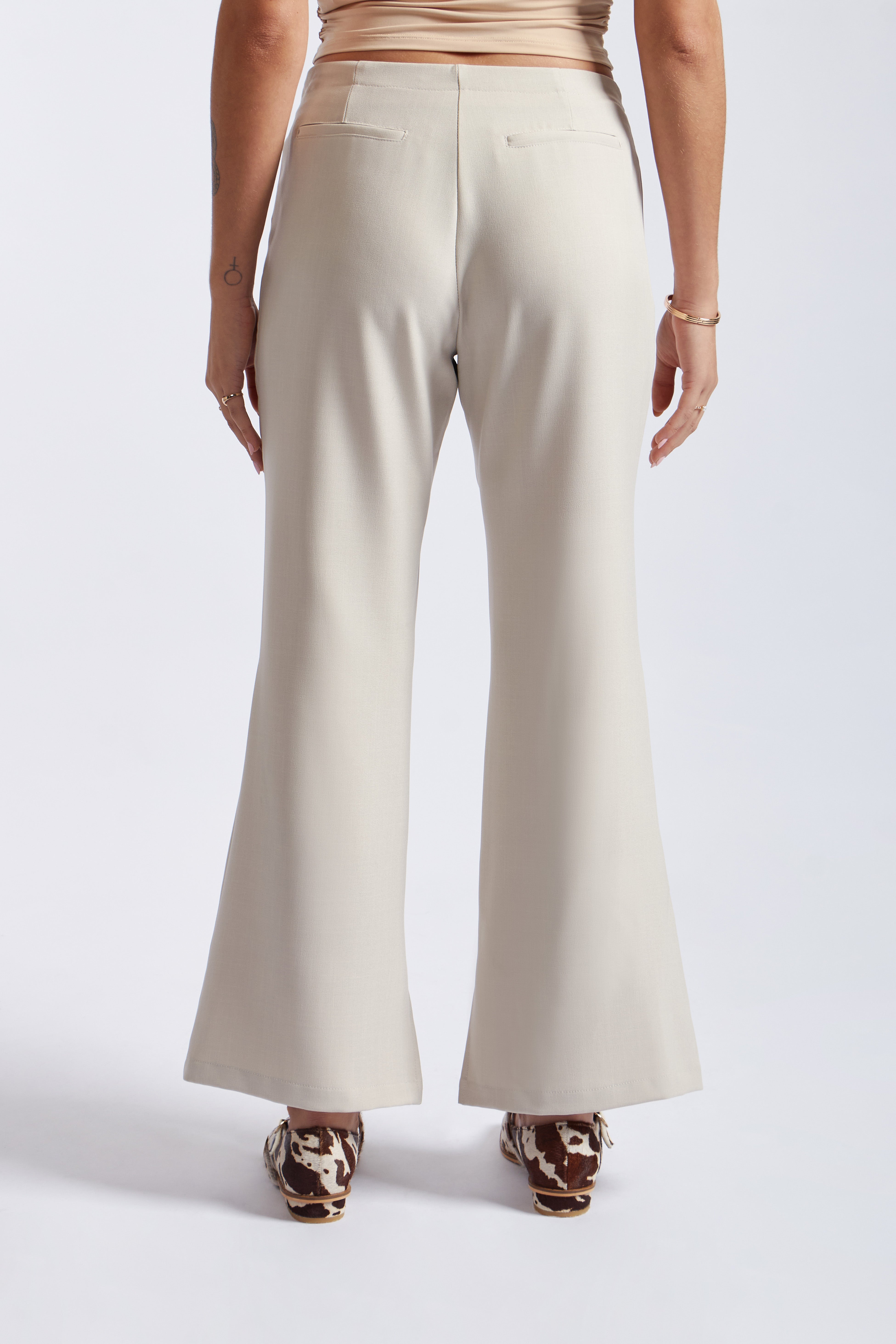 Pantalón Flare Abertura - Arena