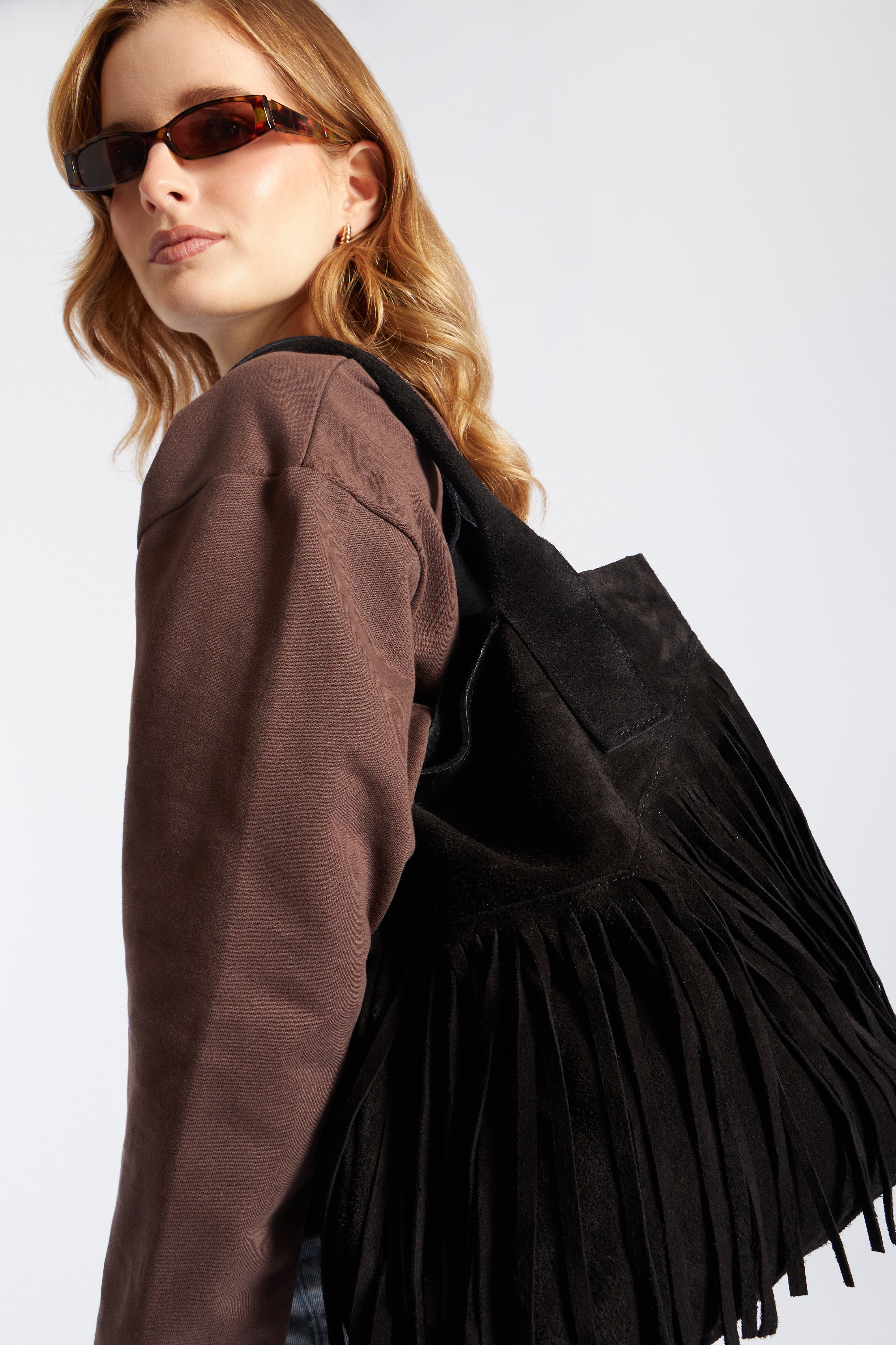 Bolso Boho con Flecos Delanteros - Negro